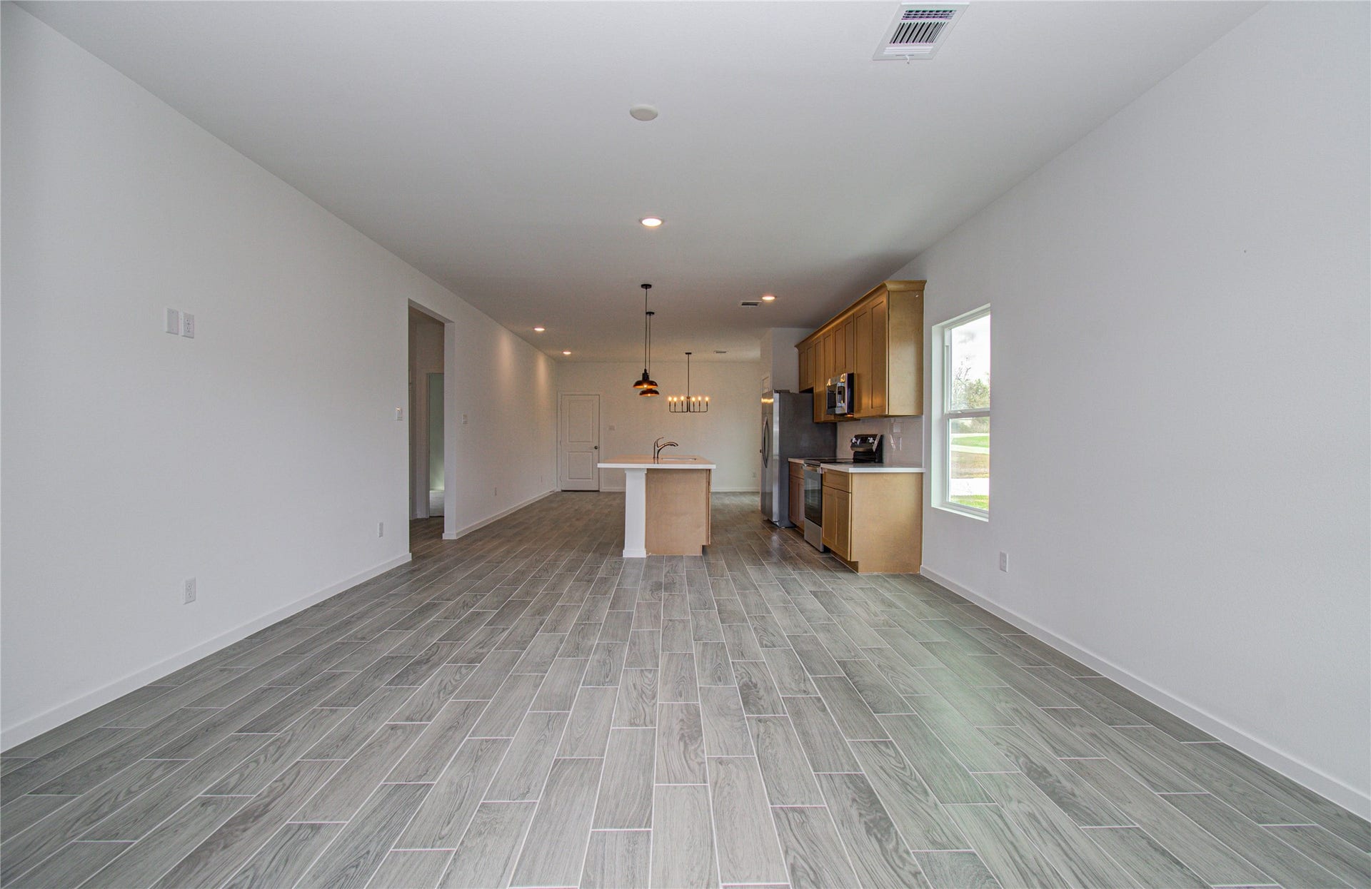 211 19th Street, Hempstead, TX 77445 211 19th Street, Hempstead, TX 77445