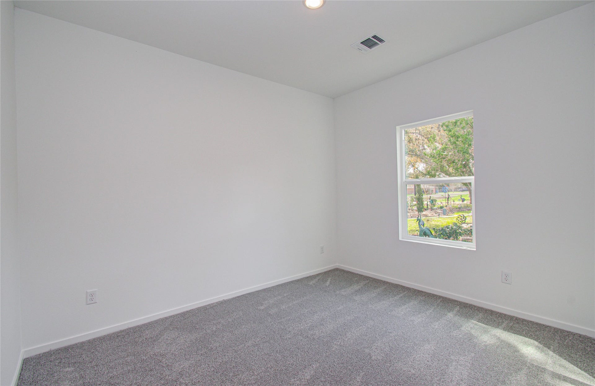 211 19th Street, Hempstead, TX 77445 211 19th Street, Hempstead, TX 77445