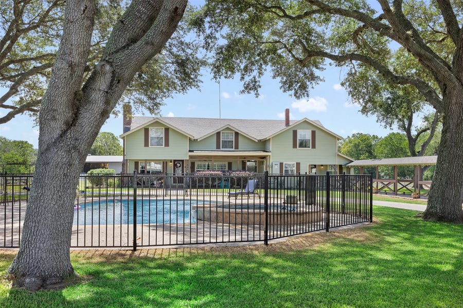 Property photo for 6541 Eagle Nest Acres Drive, Wallis, TX