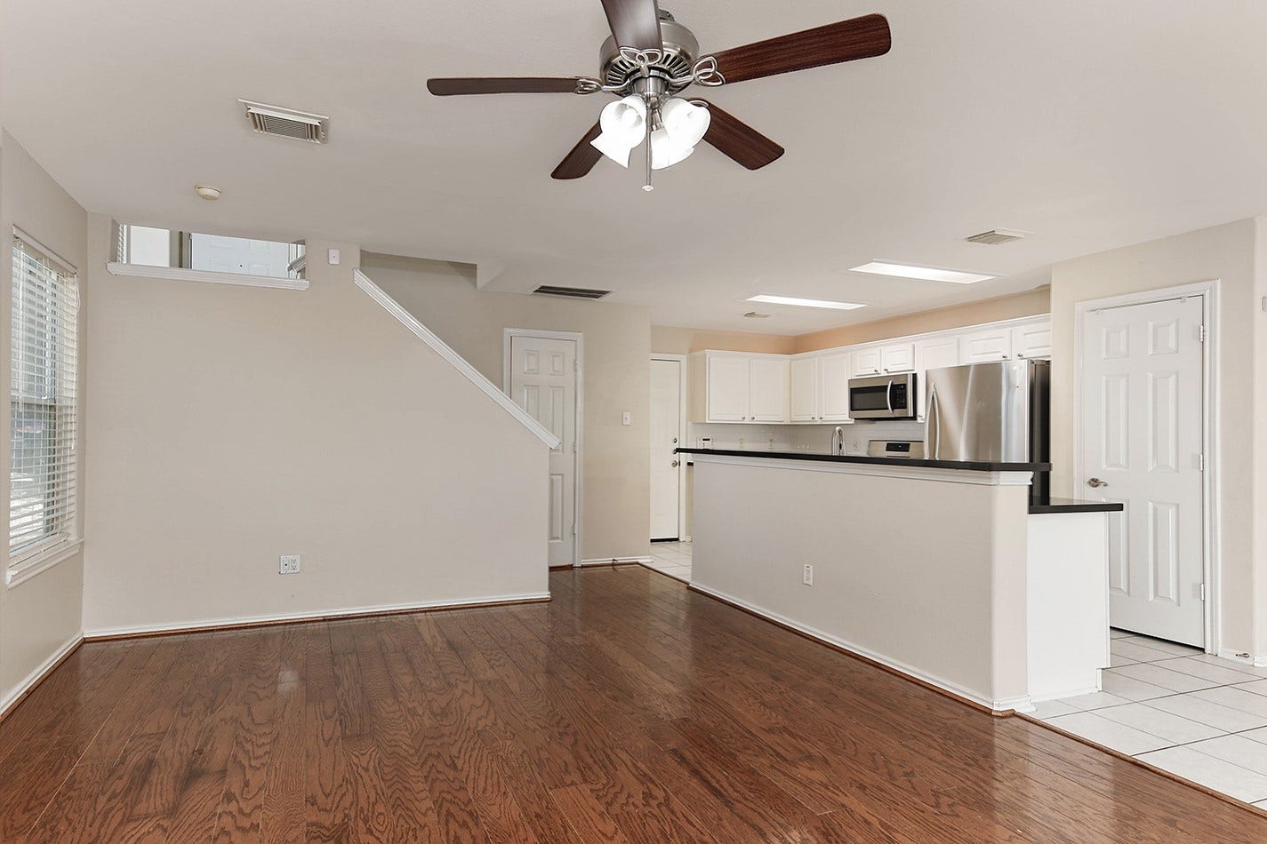 15 Marble Rock Place, The Woodlands, TX 77382 15 Marble Rock Place, The Woodlands, TX 77382