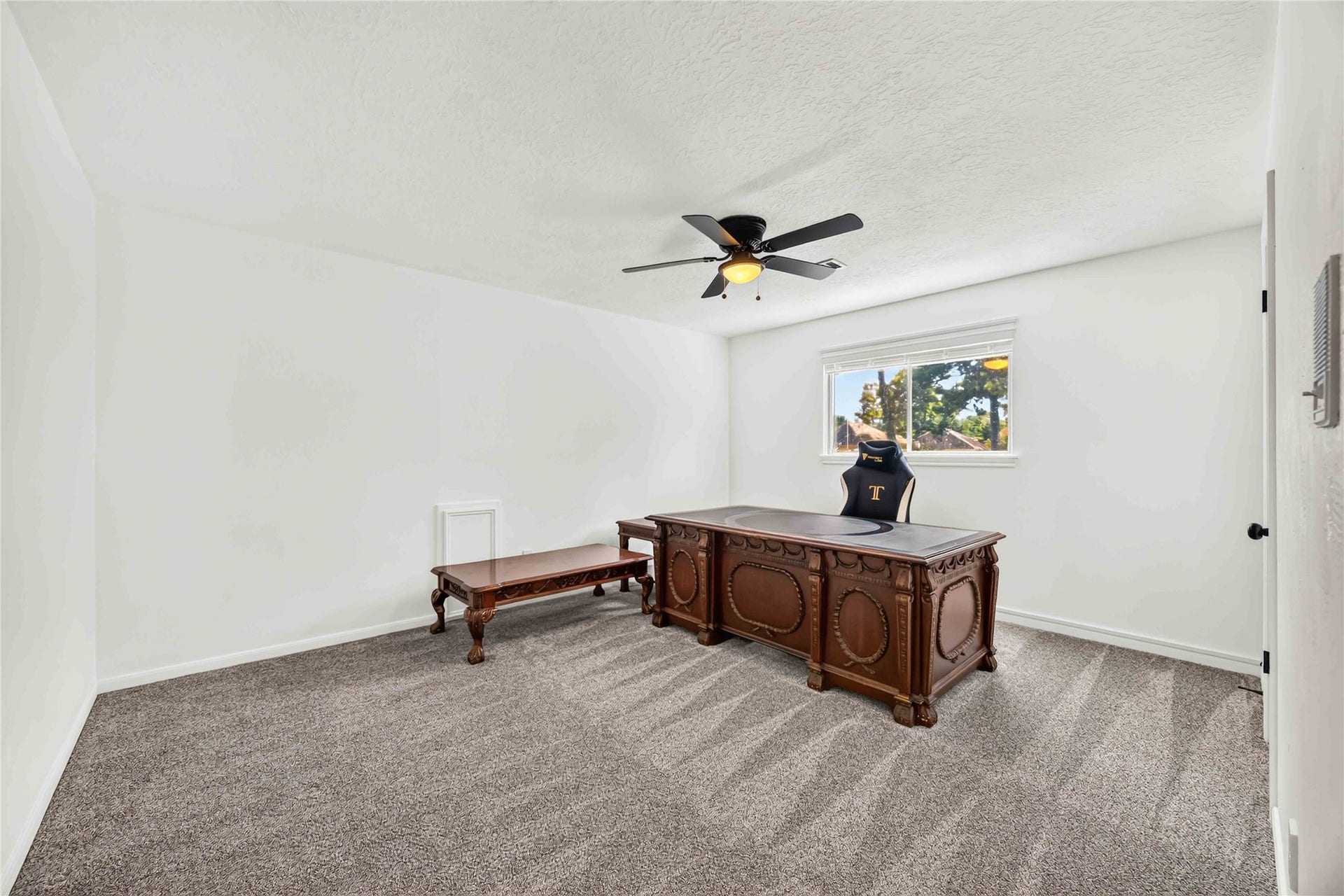 17006 Butteroak Drive, Spring, TX 77379 Another generously sized secondary bedroom gives
everyone room to spread out and personalize their space.