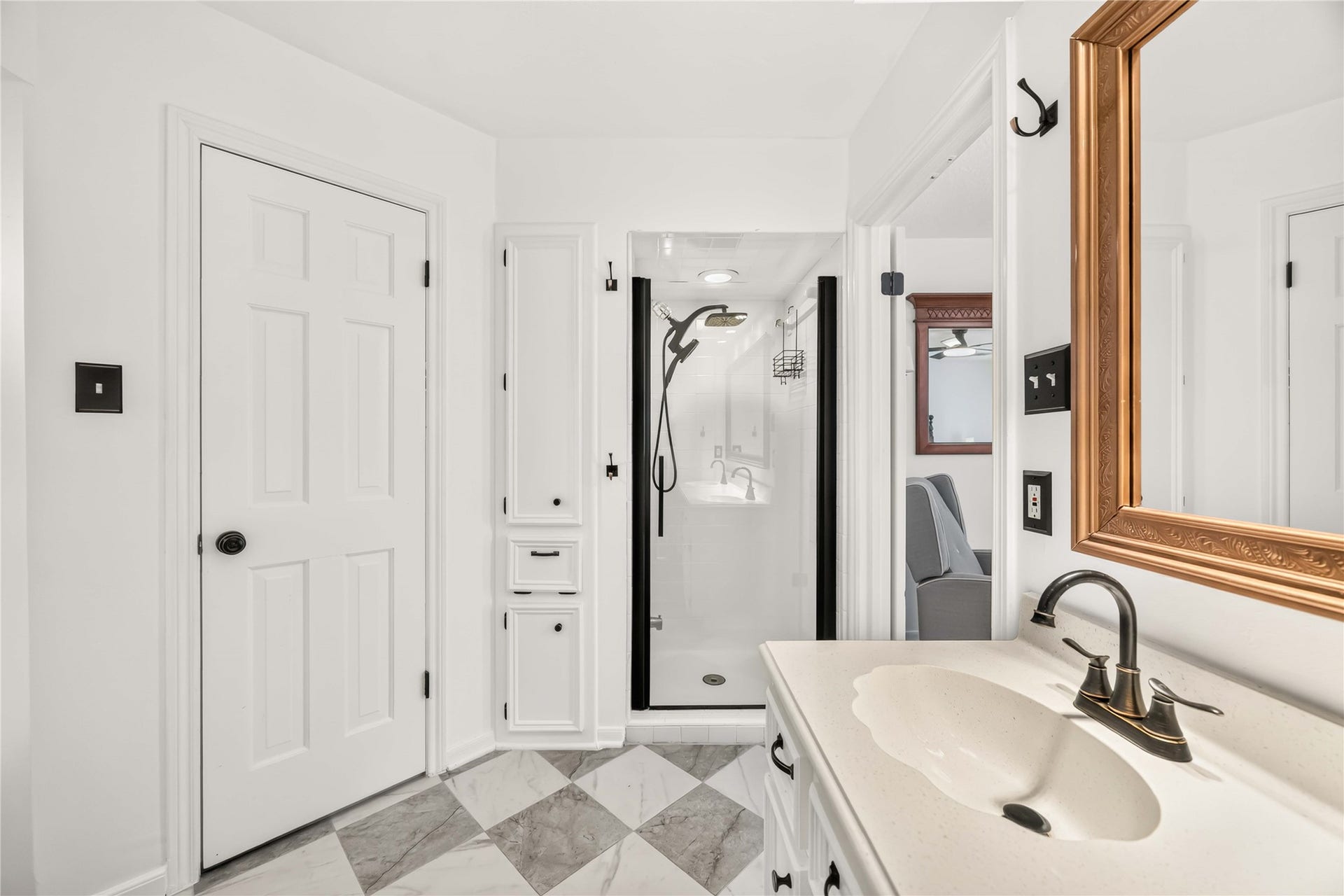 17006 Butteroak Drive, Spring, TX 77379 The primary bath offers separate areas for bathing and getting ready, giving you added comfort
and functionality.