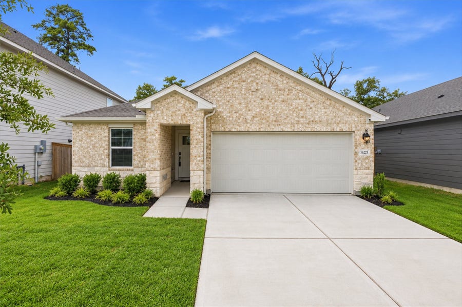 Property photo for 16221 Parish Pointe CT, Conroe, TX