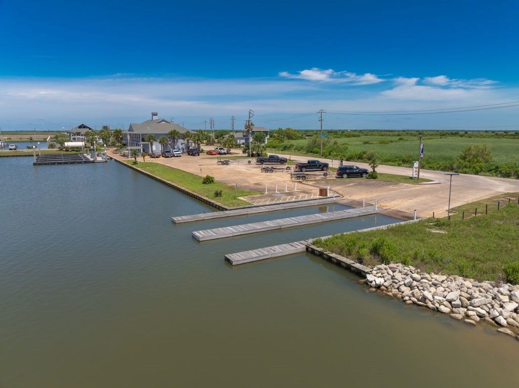 47 Shell Key, Hitchcock, TX 77563 Community boat ramp
