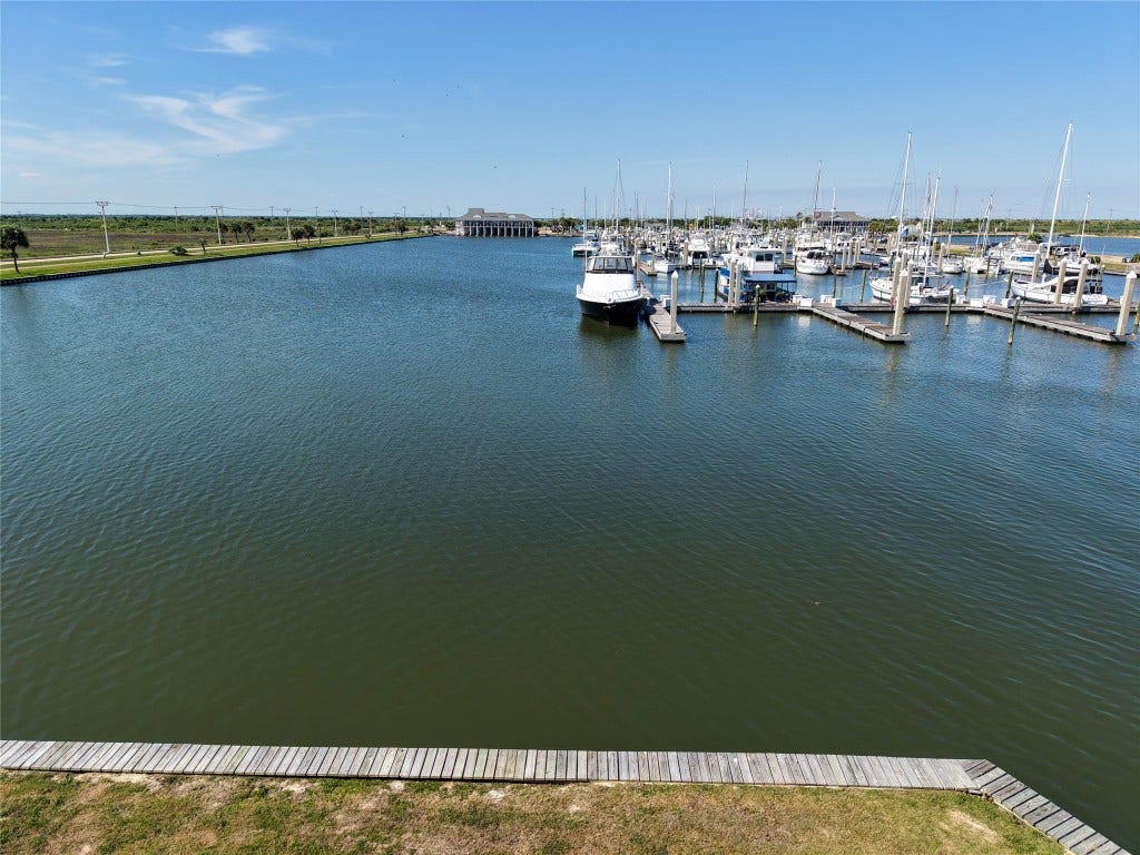 47 Shell Key, Hitchcock, TX 77563 47 Shell Key, Hitchcock, TX 77563