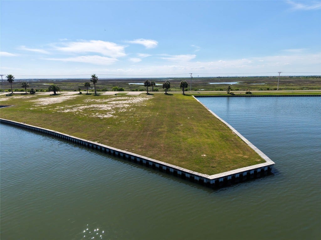 47 Shell Key, Hitchcock, TX 77563 47 Shell Key, Hitchcock, TX 77563