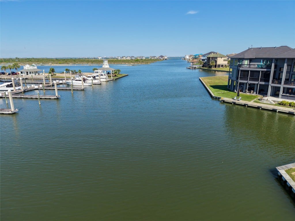 47 Shell Key, Hitchcock, TX 77563 47 Shell Key, Hitchcock, TX 77563