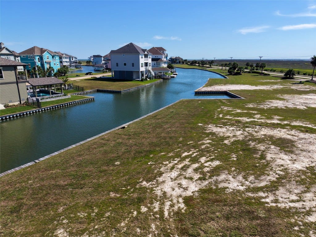 47 Shell Key, Hitchcock, TX 77563 47 Shell Key, Hitchcock, TX 77563