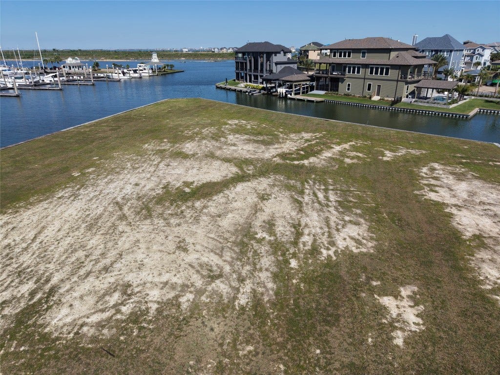 47 Shell Key, Hitchcock, TX 77563 47 Shell Key, Hitchcock, TX 77563
