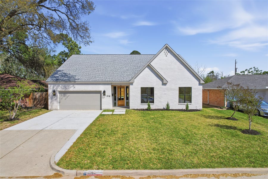 Property photo for 1918 Spillers Lane, Houston, TX