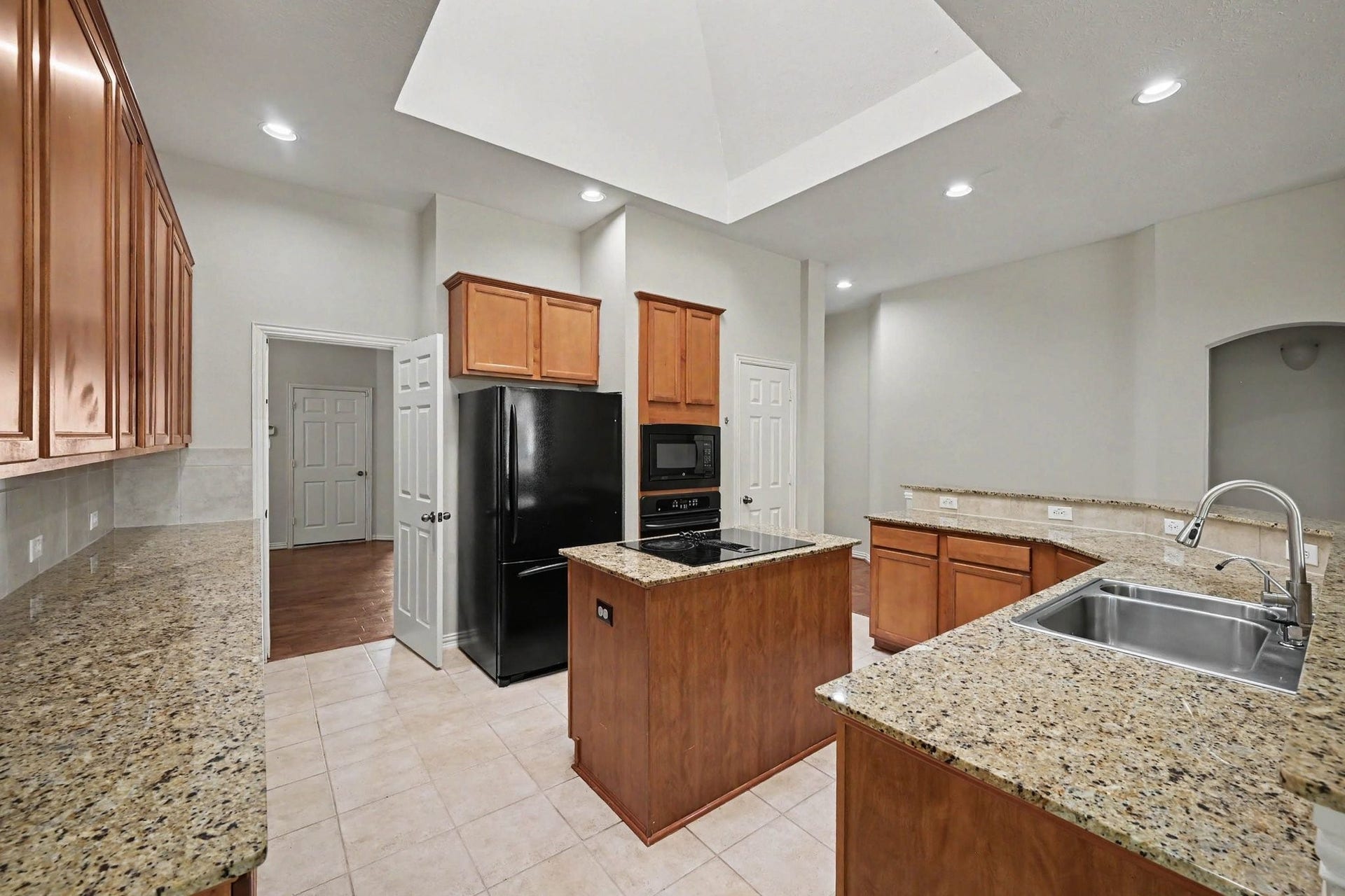 101 N Frontera Circle, The Woodlands, TX 77382 101 N Frontera Circle, The Woodlands, TX 77382