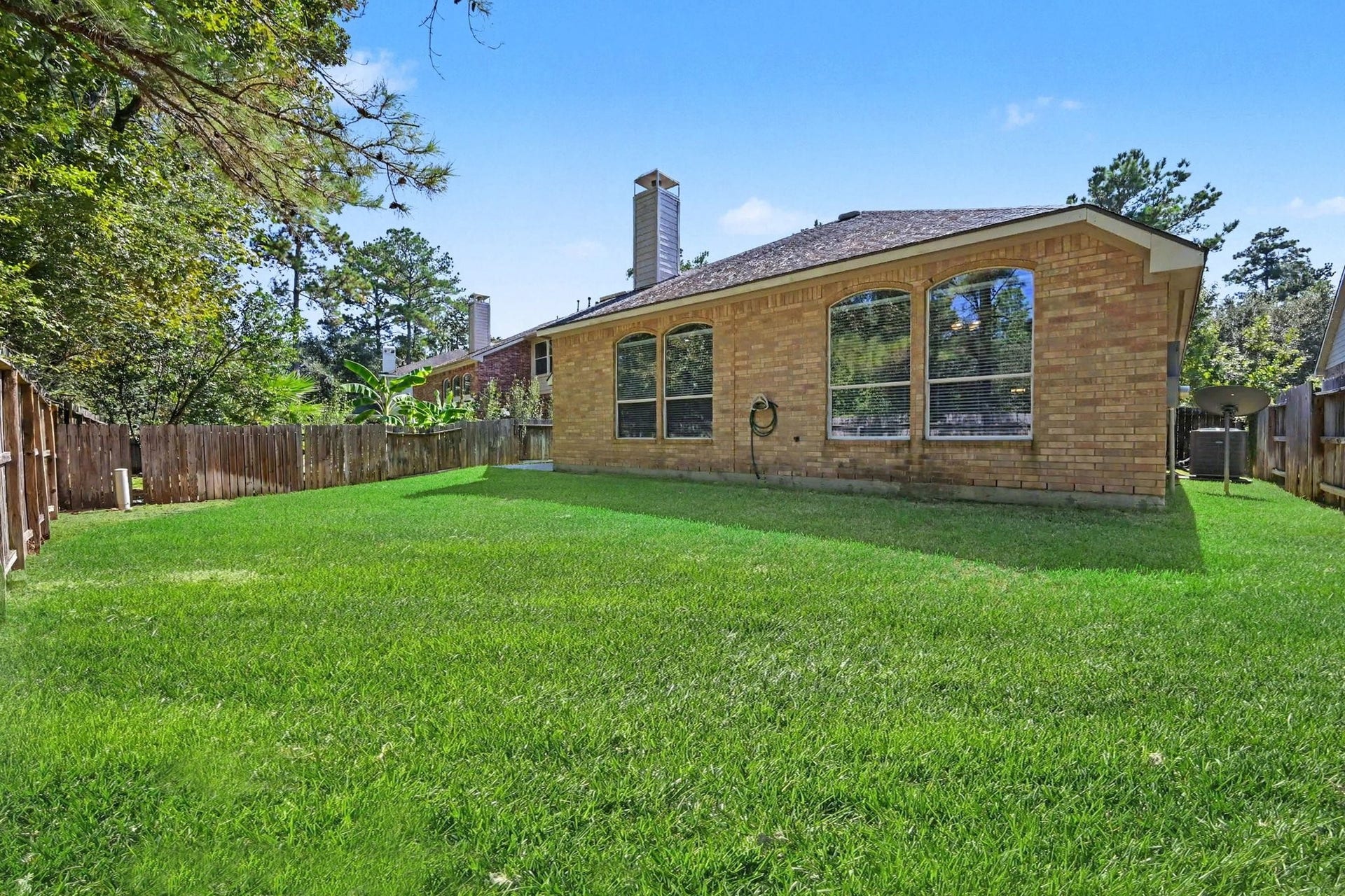 101 N Frontera Circle, The Woodlands, TX 77382 101 N Frontera Circle, The Woodlands, TX 77382
