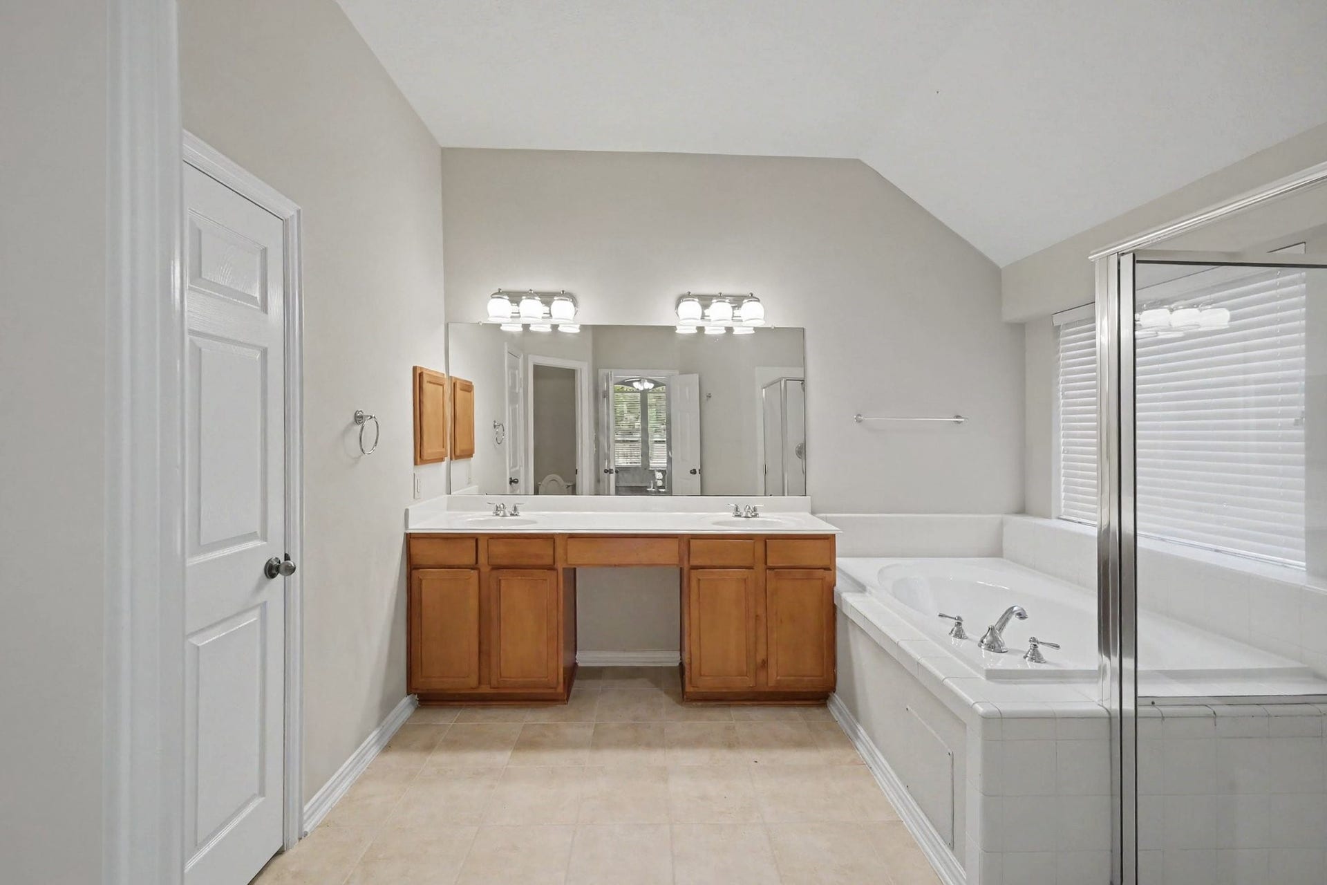 101 N Frontera Circle, The Woodlands, TX 77382 101 N Frontera Circle, The Woodlands, TX 77382