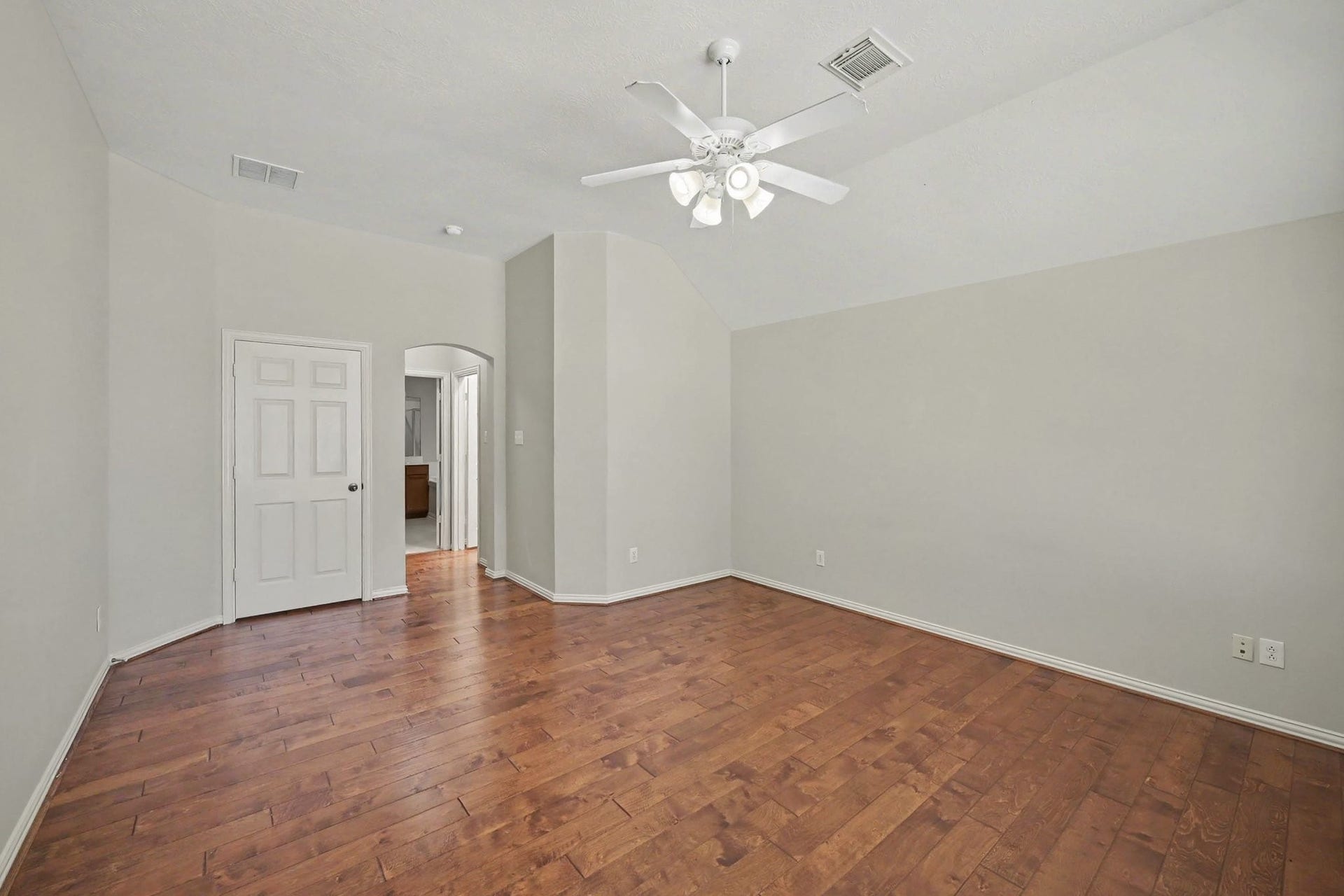 101 N Frontera Circle, The Woodlands, TX 77382 101 N Frontera Circle, The Woodlands, TX 77382