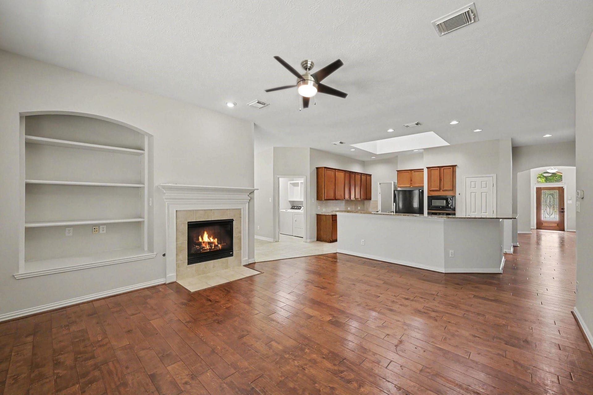 101 N Frontera Circle, The Woodlands, TX 77382 101 N Frontera Circle, The Woodlands, TX 77382
