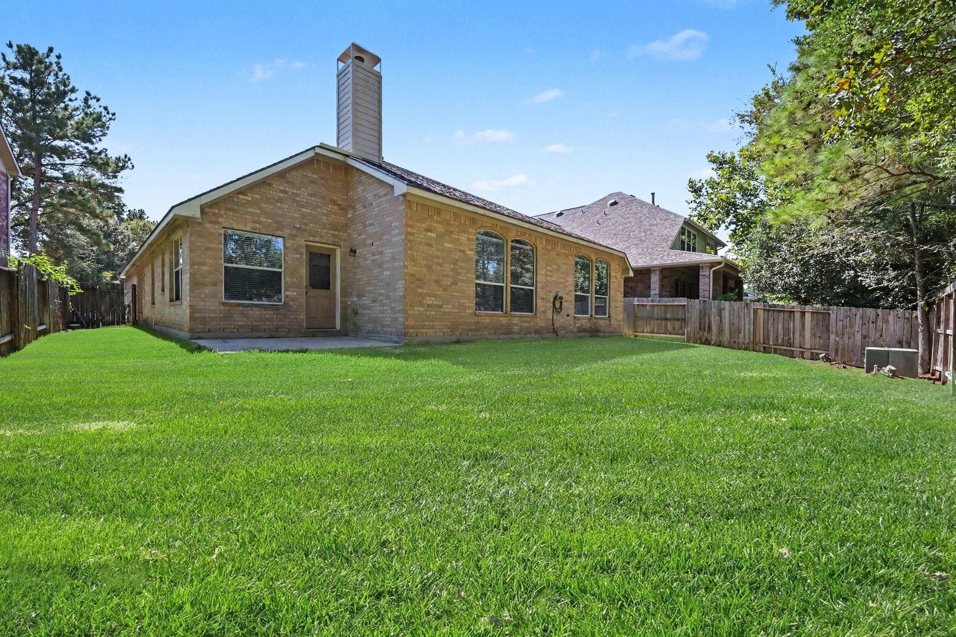 101 N Frontera Circle, The Woodlands, TX 77382 101 N Frontera Circle, The Woodlands, TX 77382
