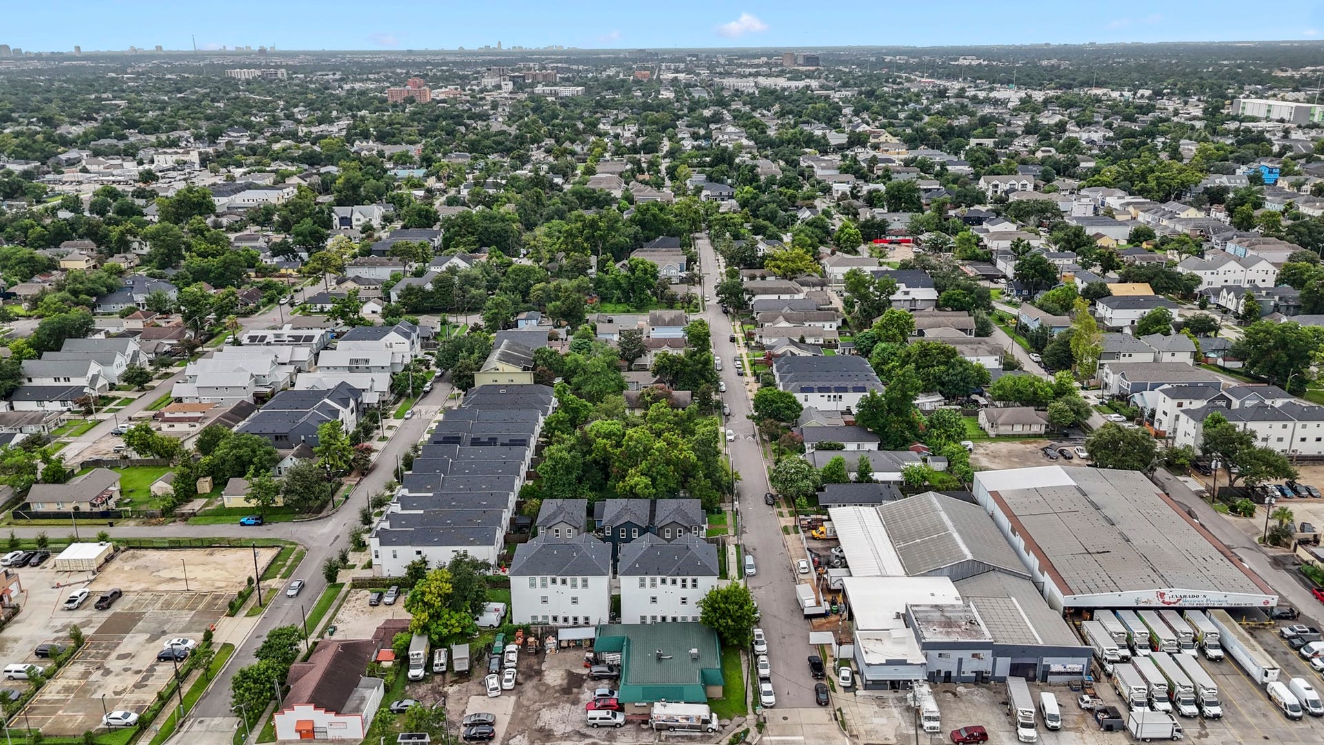 1228 E 23rd Street, Houston, TX 77009