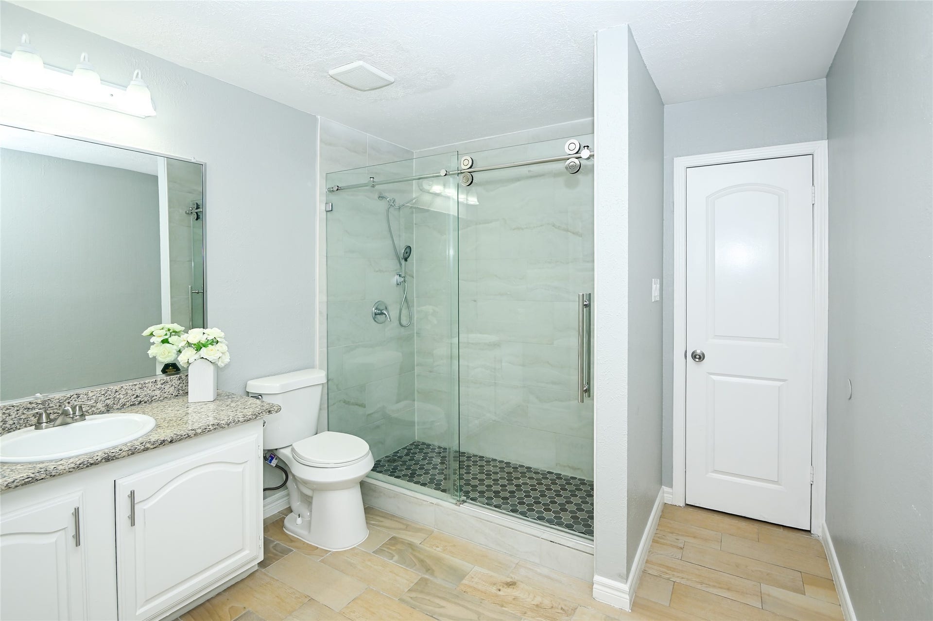 7206 La Granada Drive, Houston, TX 77083 7206 La Granada Drive, Houston, TX 77083