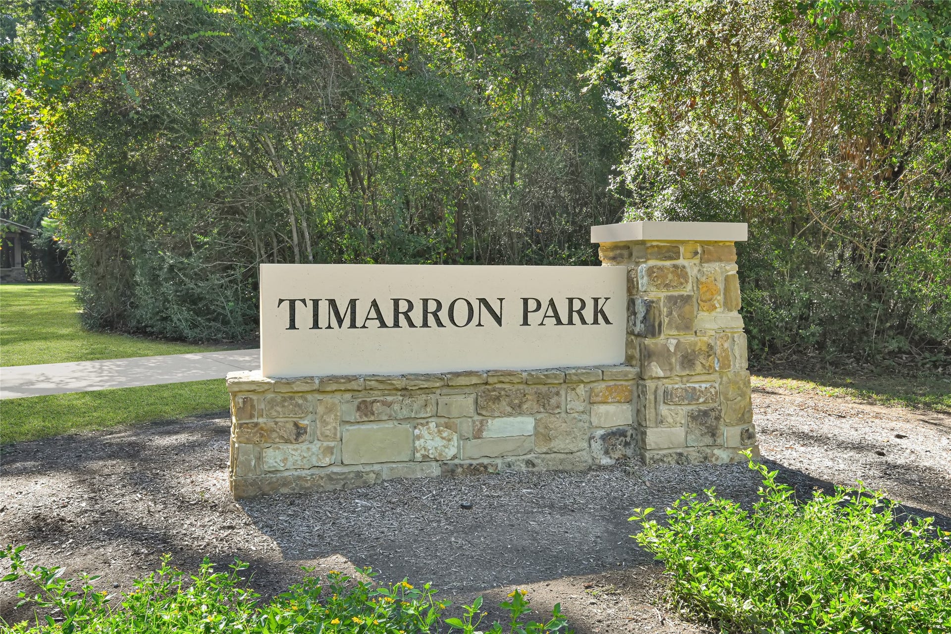 Walking distance to nearby Timarron park.