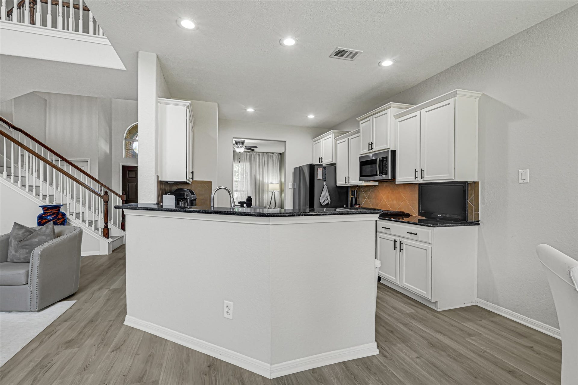 27 Hearthwick Road, Tomball, TX 77375