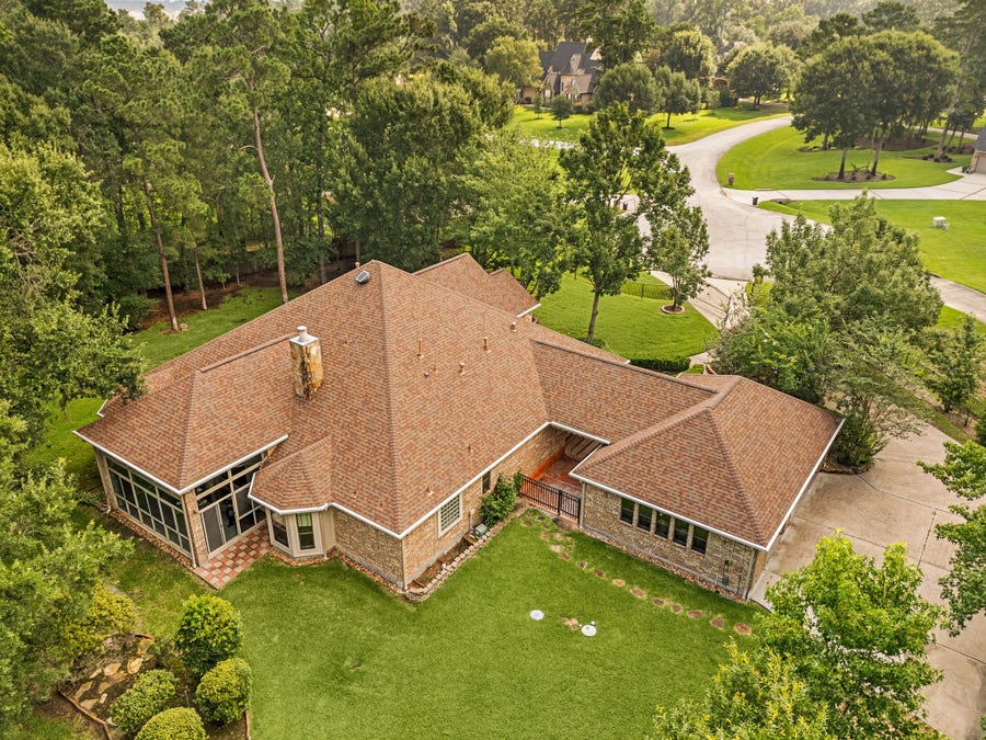 Property photo for 28618 Benders Crossing Drive, Spring, TX