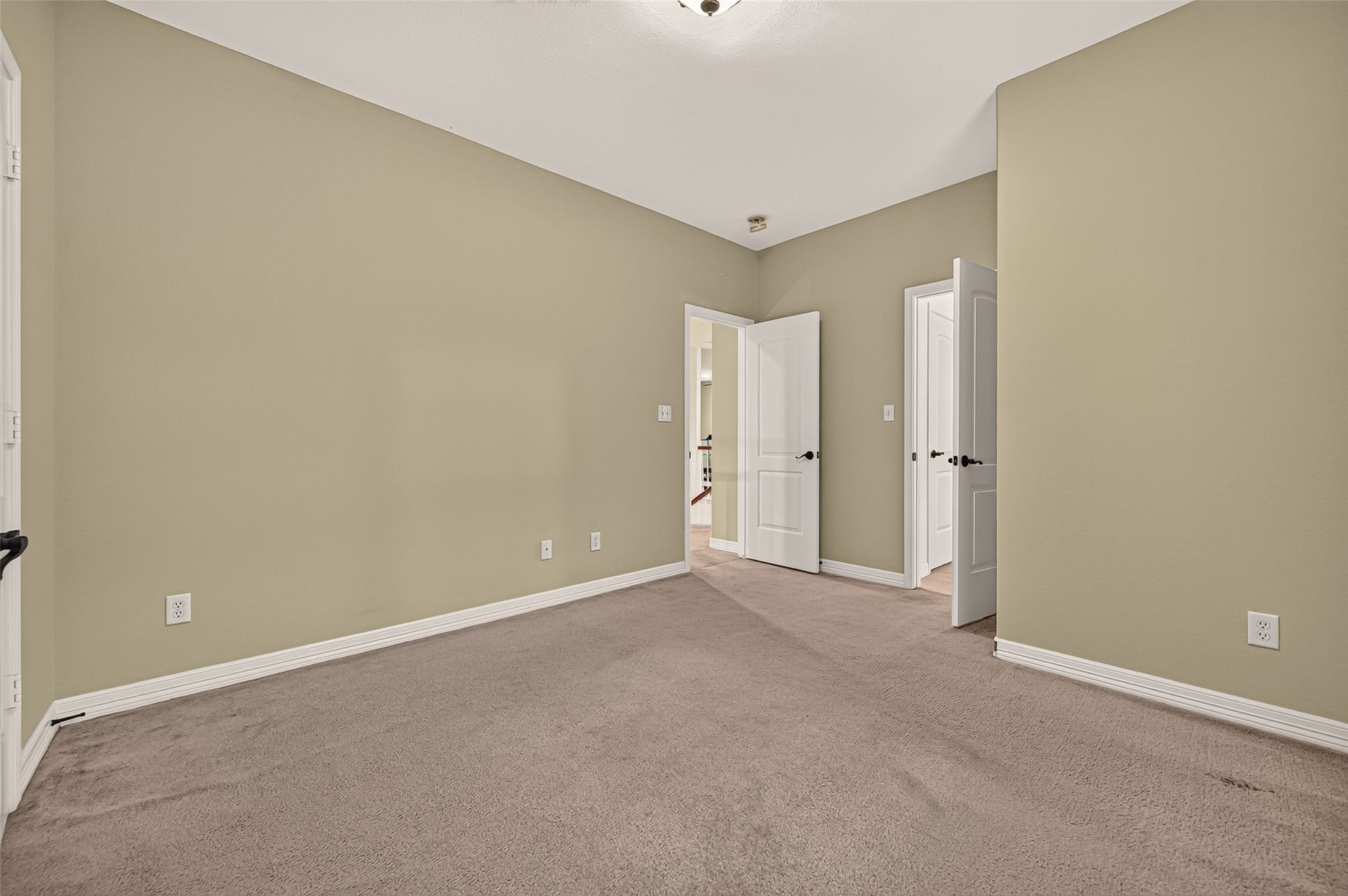 211 April Waters Drive W, Conroe, TX 77356
