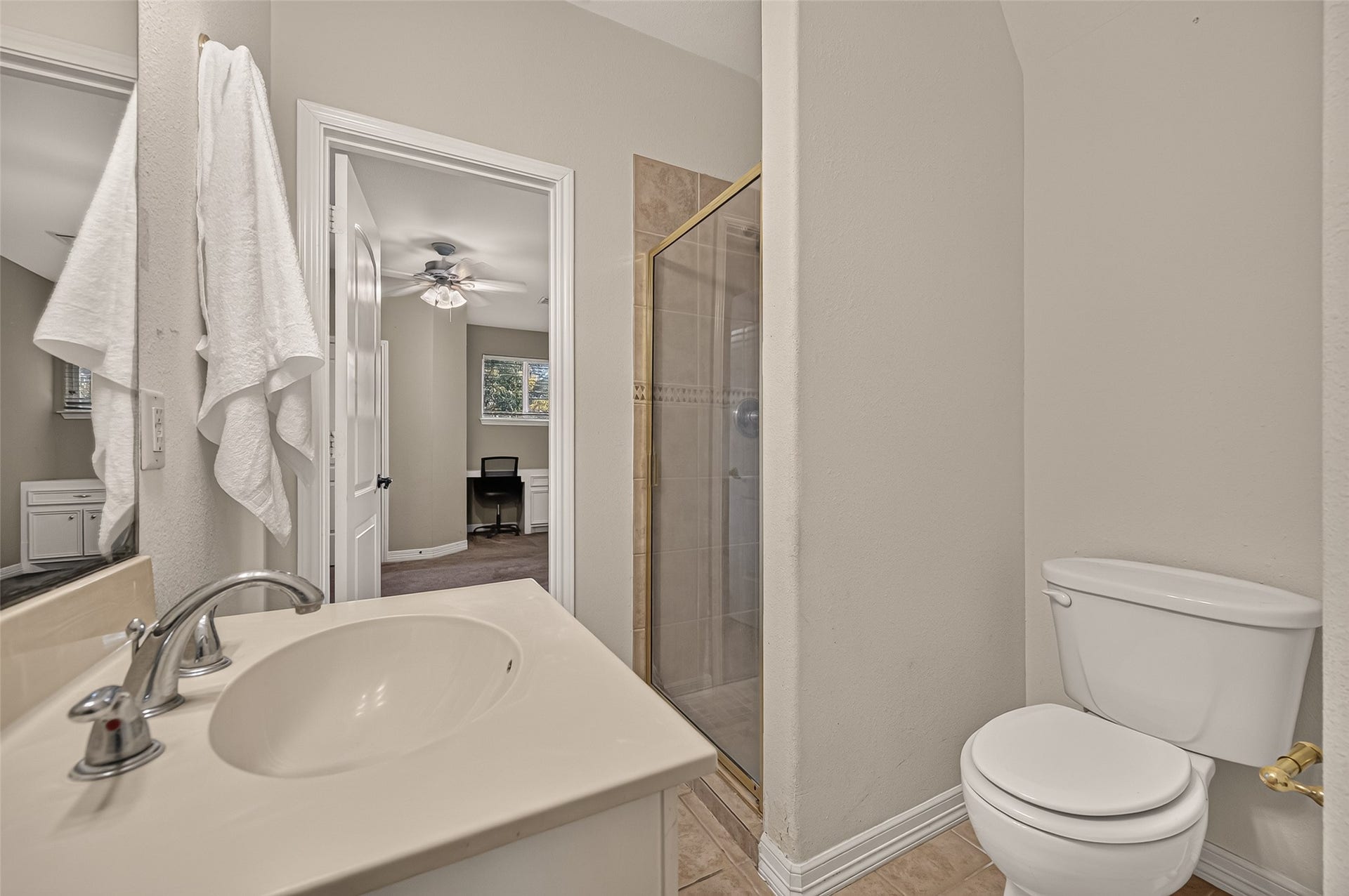 211 April Waters Drive W, Conroe, TX 77356