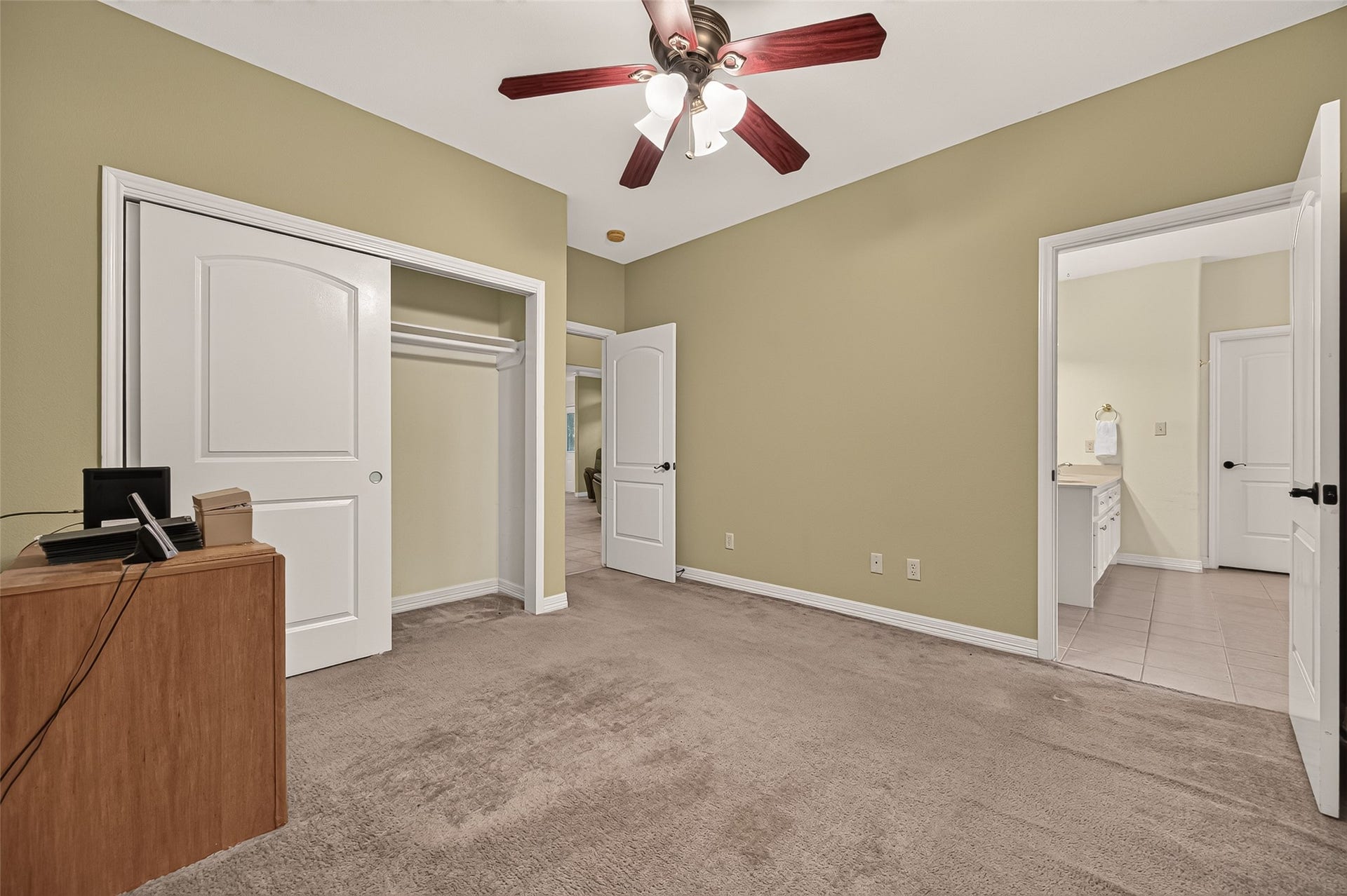 211 April Waters Drive W, Conroe, TX 77356