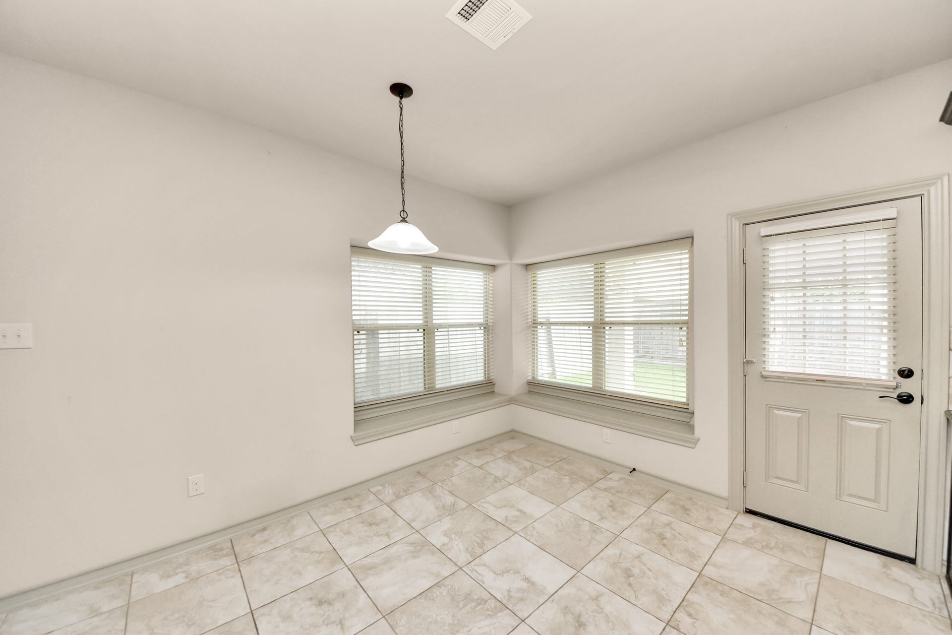 2339 Argos Drive, Missouri City, TX 77459 2339 Argos Drive, Missouri City, TX 77459