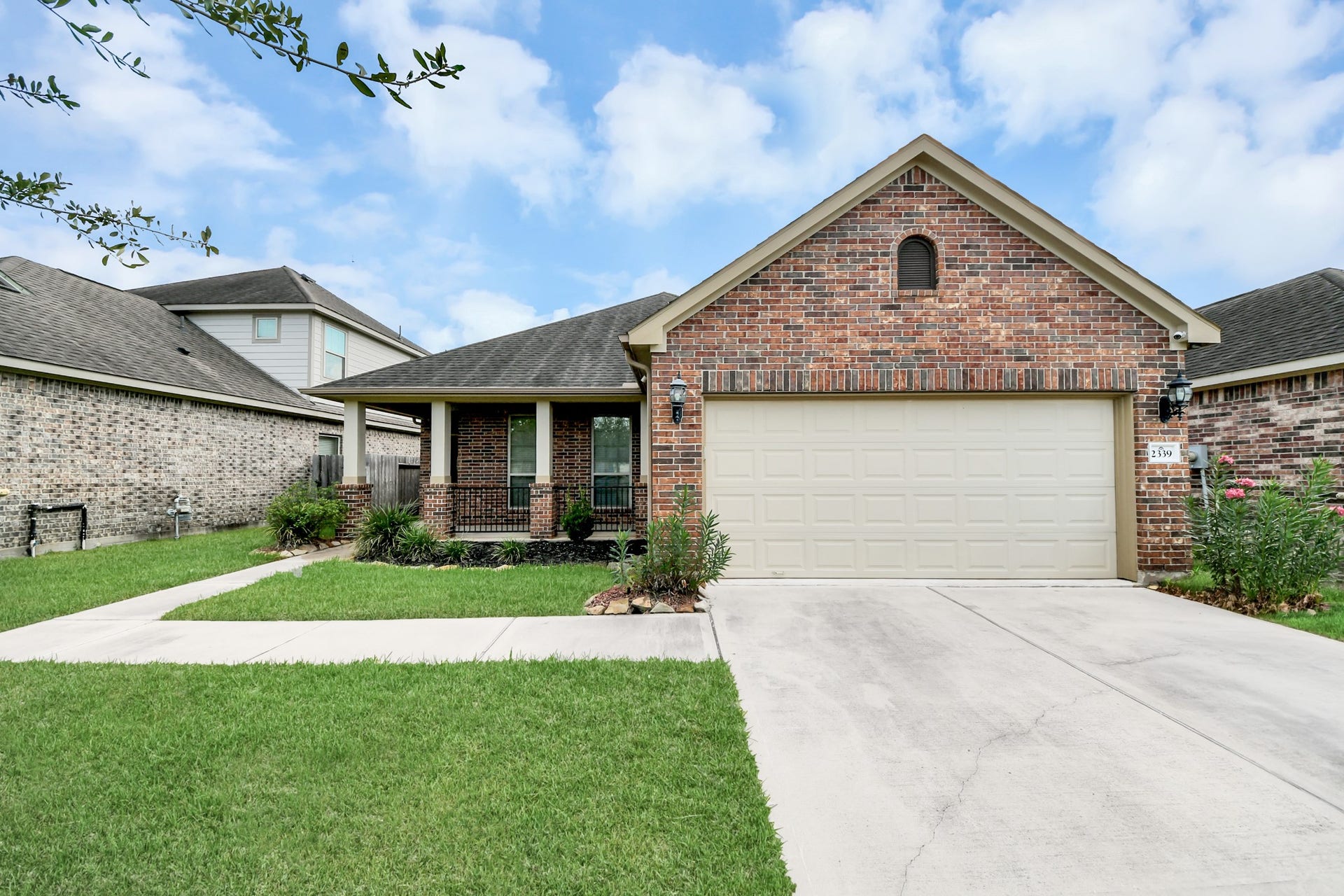 2339 Argos Drive, Missouri City, TX 77459 2339 Argos Drive, Missouri City, TX 77459