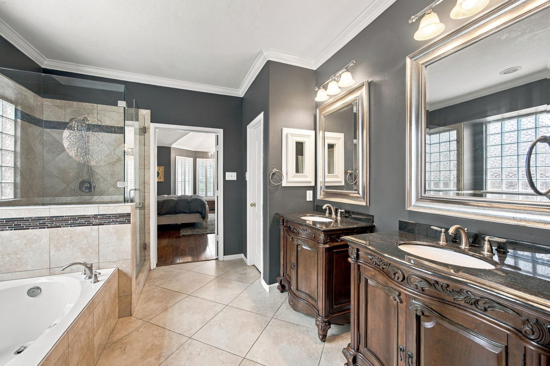 2417 La Rochelle Court, Seabrook, TX 77586 2417 La Rochelle Court, Seabrook, TX 77586