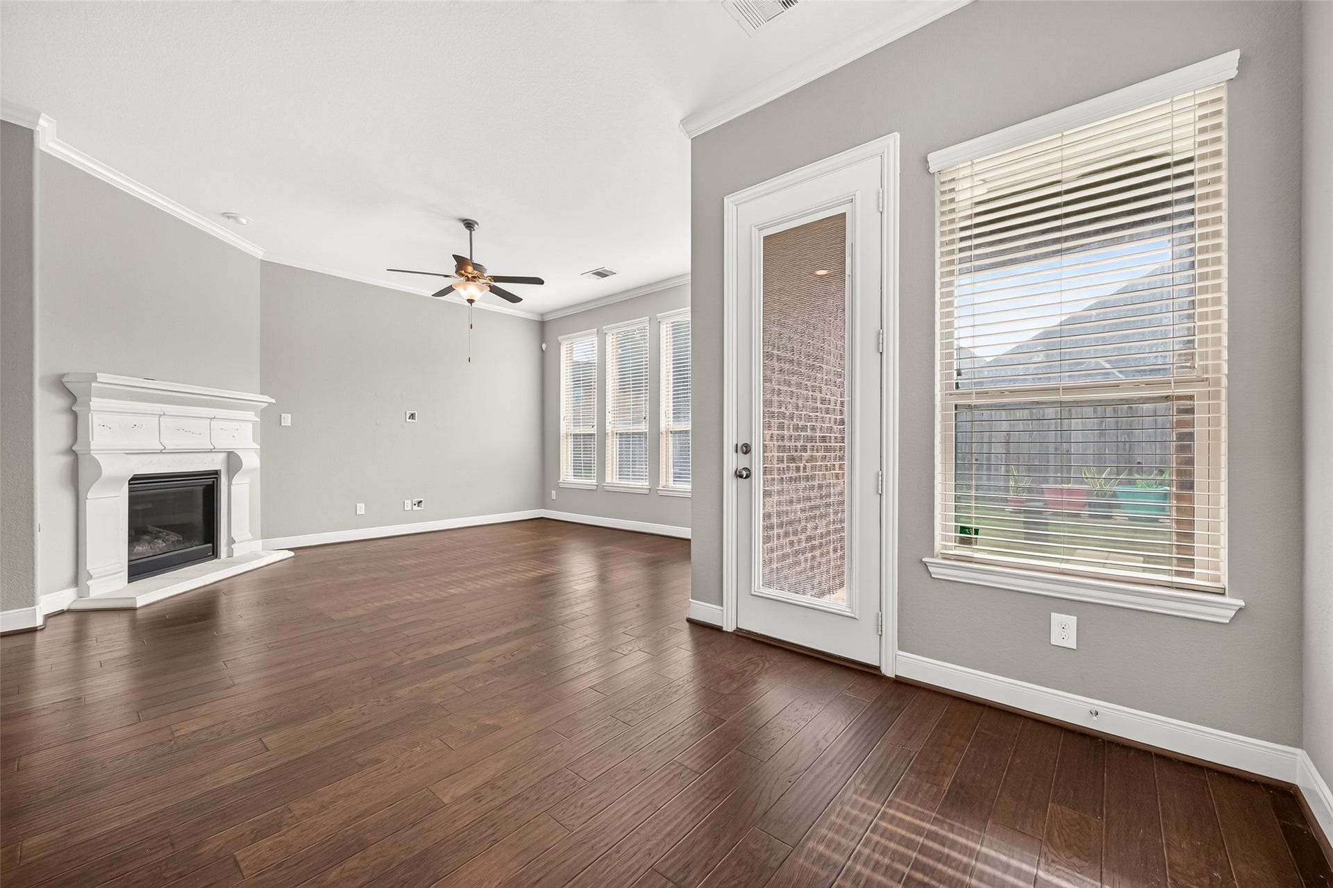 3346 Breeze Bluff Way, Richmond, TX 77406