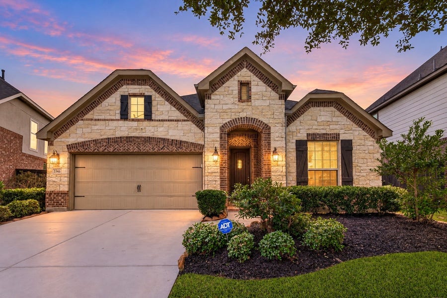 Property photo for 3346 Breeze Bluff Way, Richmond, TX