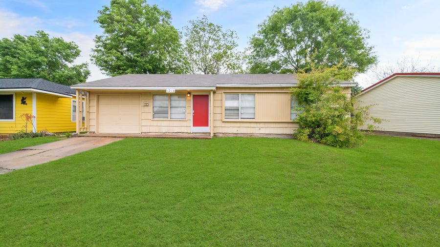 Property photo for 1213 Hector Avenue, Pasadena, TX