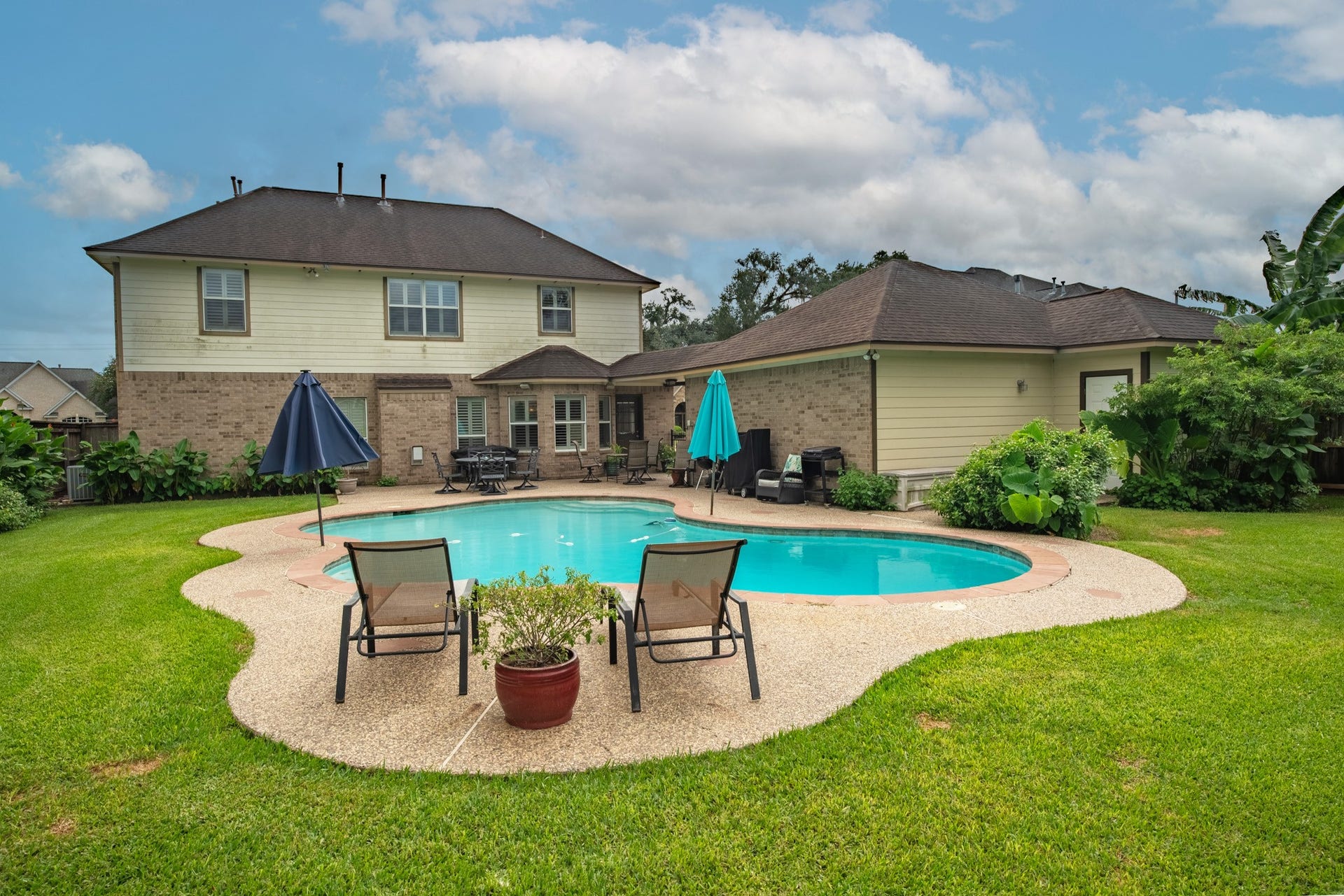 53 Northwood Court, Lake Jackson, TX 77566 53 Northwood Court, Lake Jackson, TX 77566