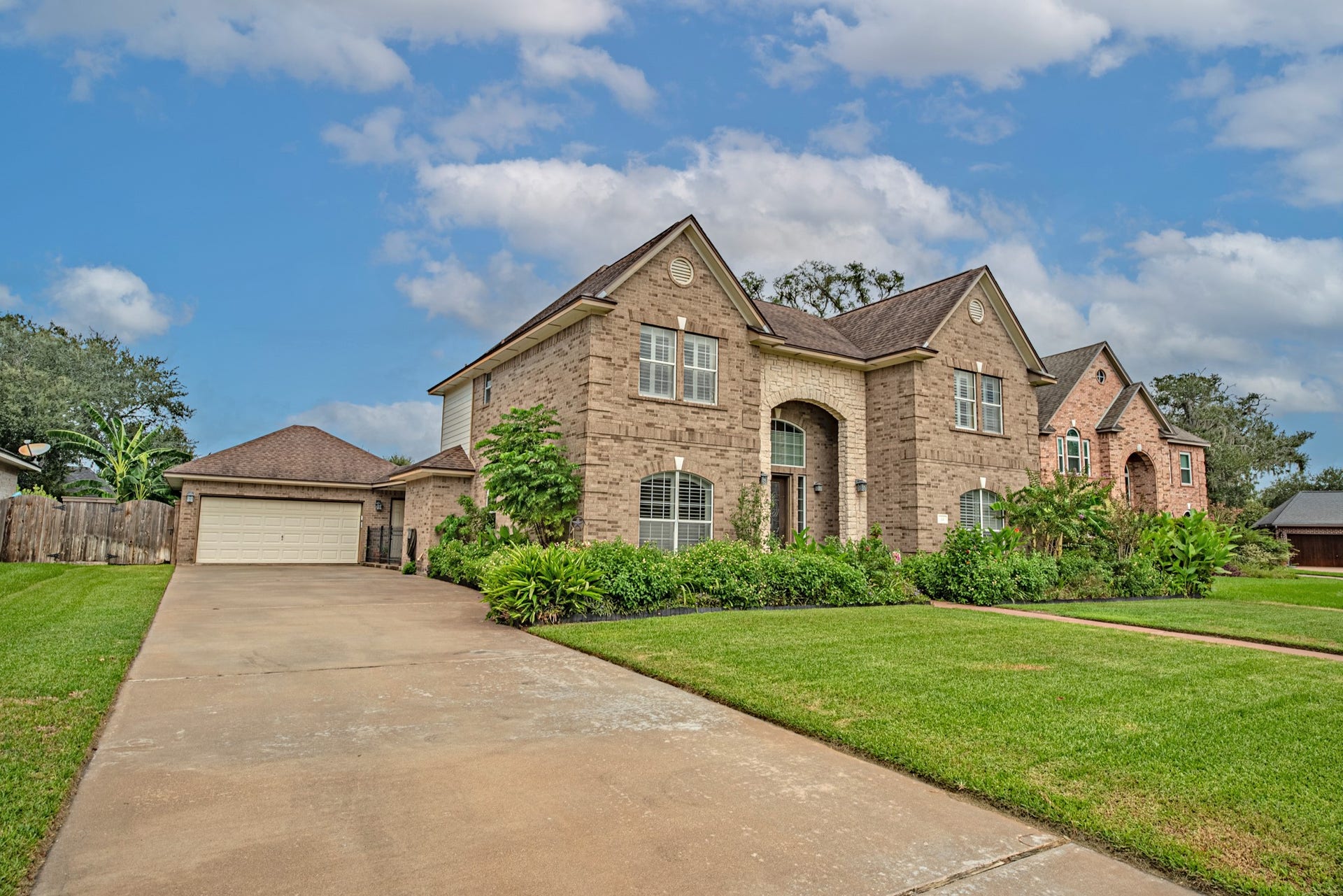 53 Northwood Court, Lake Jackson, TX 77566 53 Northwood Court, Lake Jackson, TX 77566