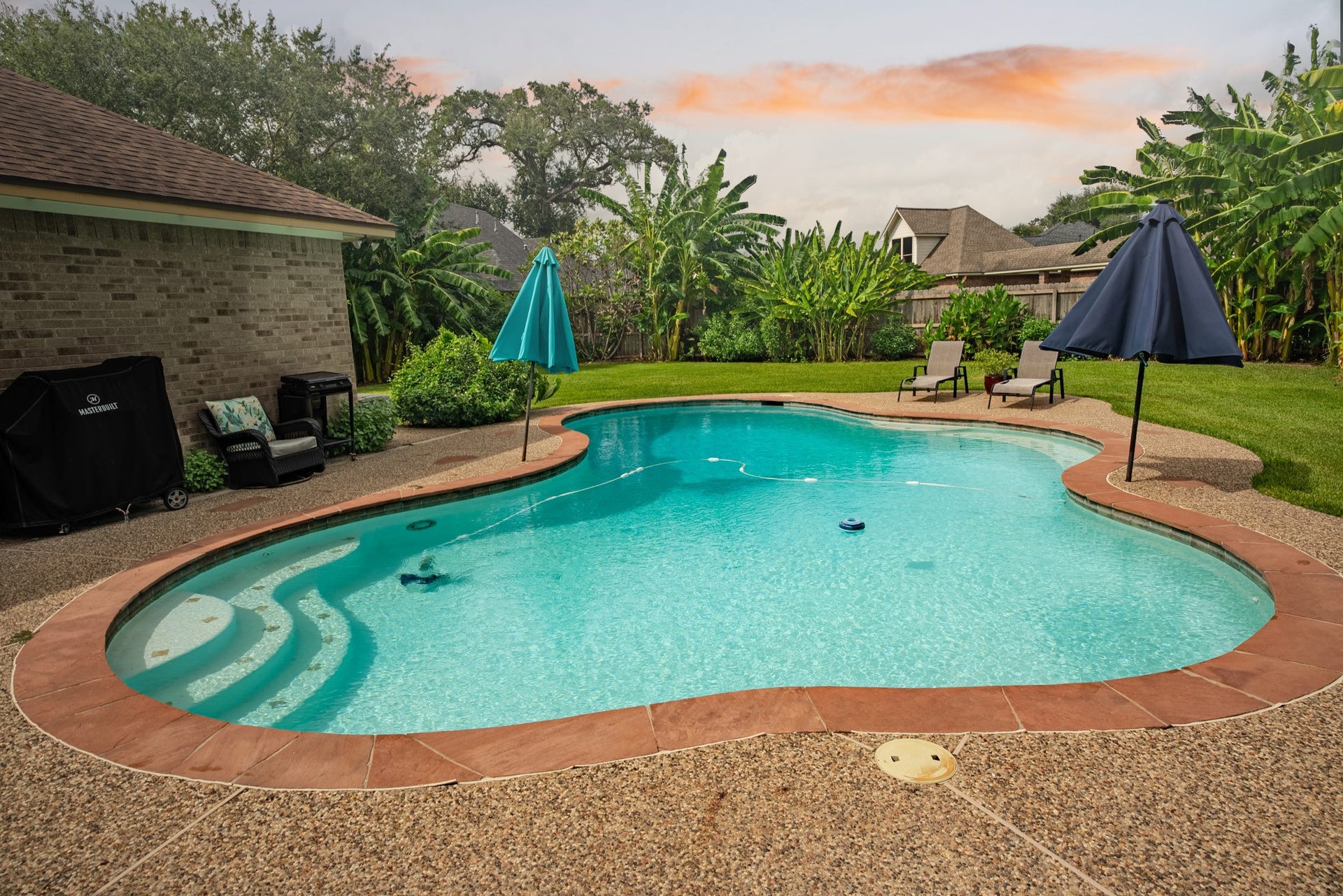53 Northwood Court, Lake Jackson, TX 77566 53 Northwood Court, Lake Jackson, TX 77566