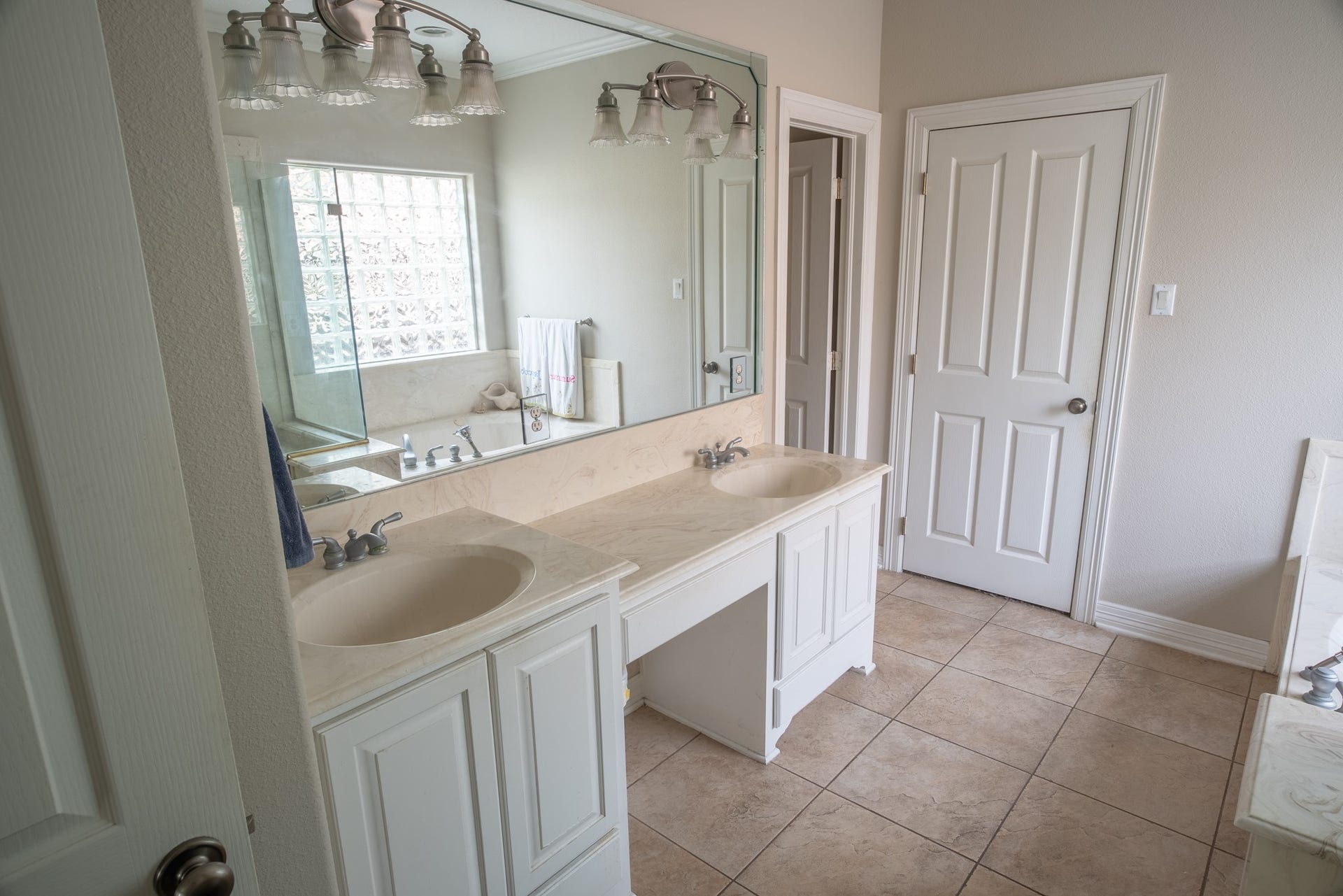 53 Northwood Court, Lake Jackson, TX 77566 53 Northwood Court, Lake Jackson, TX 77566