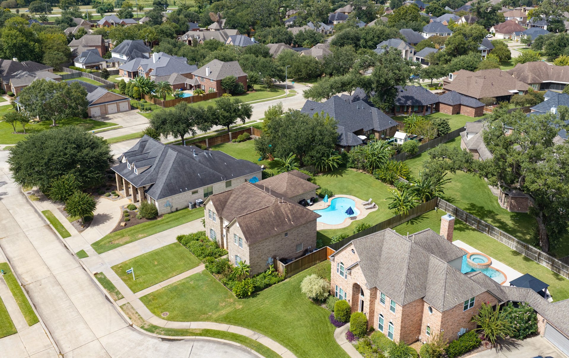 53 Northwood Court, Lake Jackson, TX 77566 53 Northwood Court, Lake Jackson, TX 77566