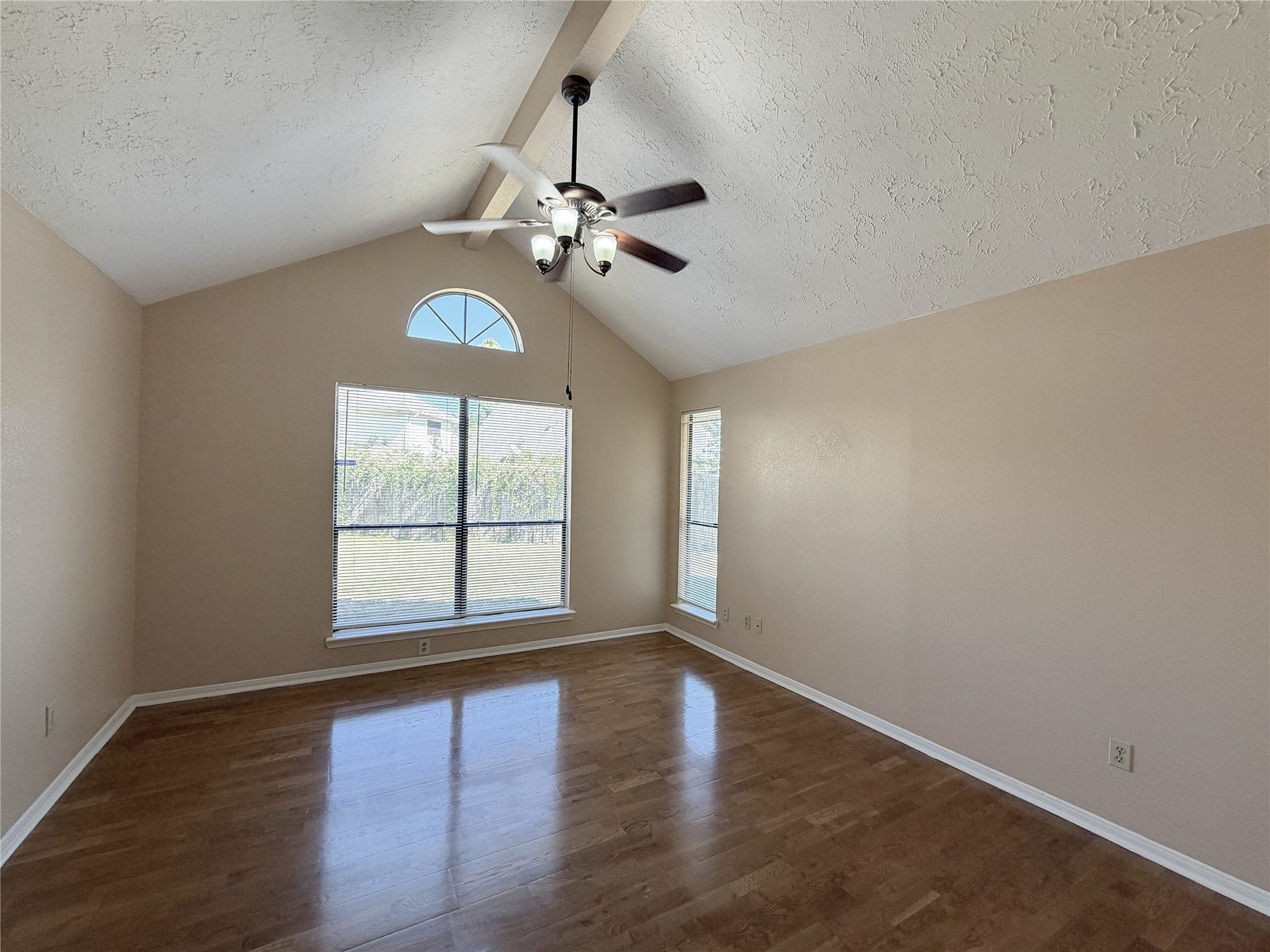 7703 Valera Lane, Houston, TX 77083 7703 Valera Lane, Houston, TX 77083