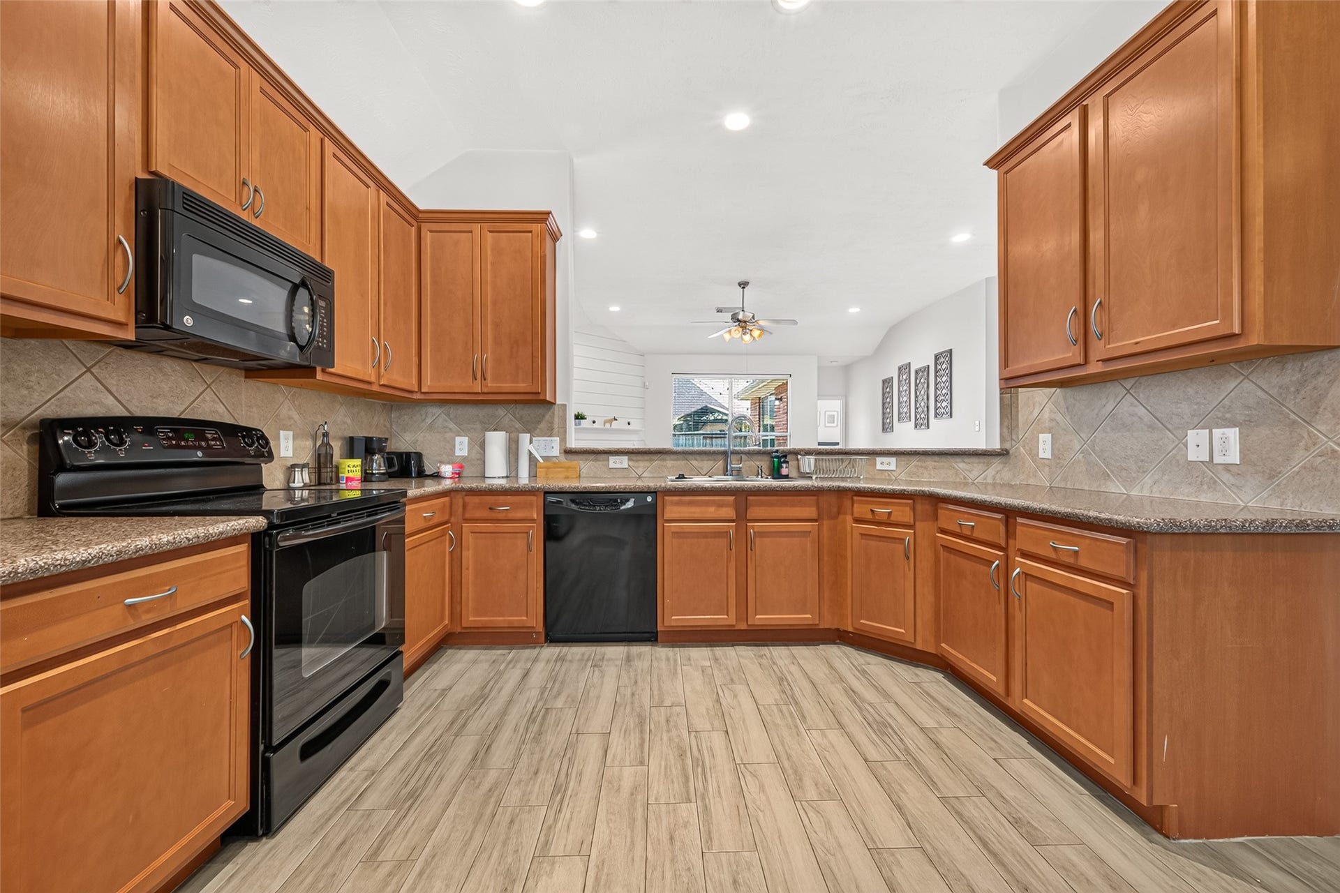 7419 Avalon Trce, Richmond, TX 77407