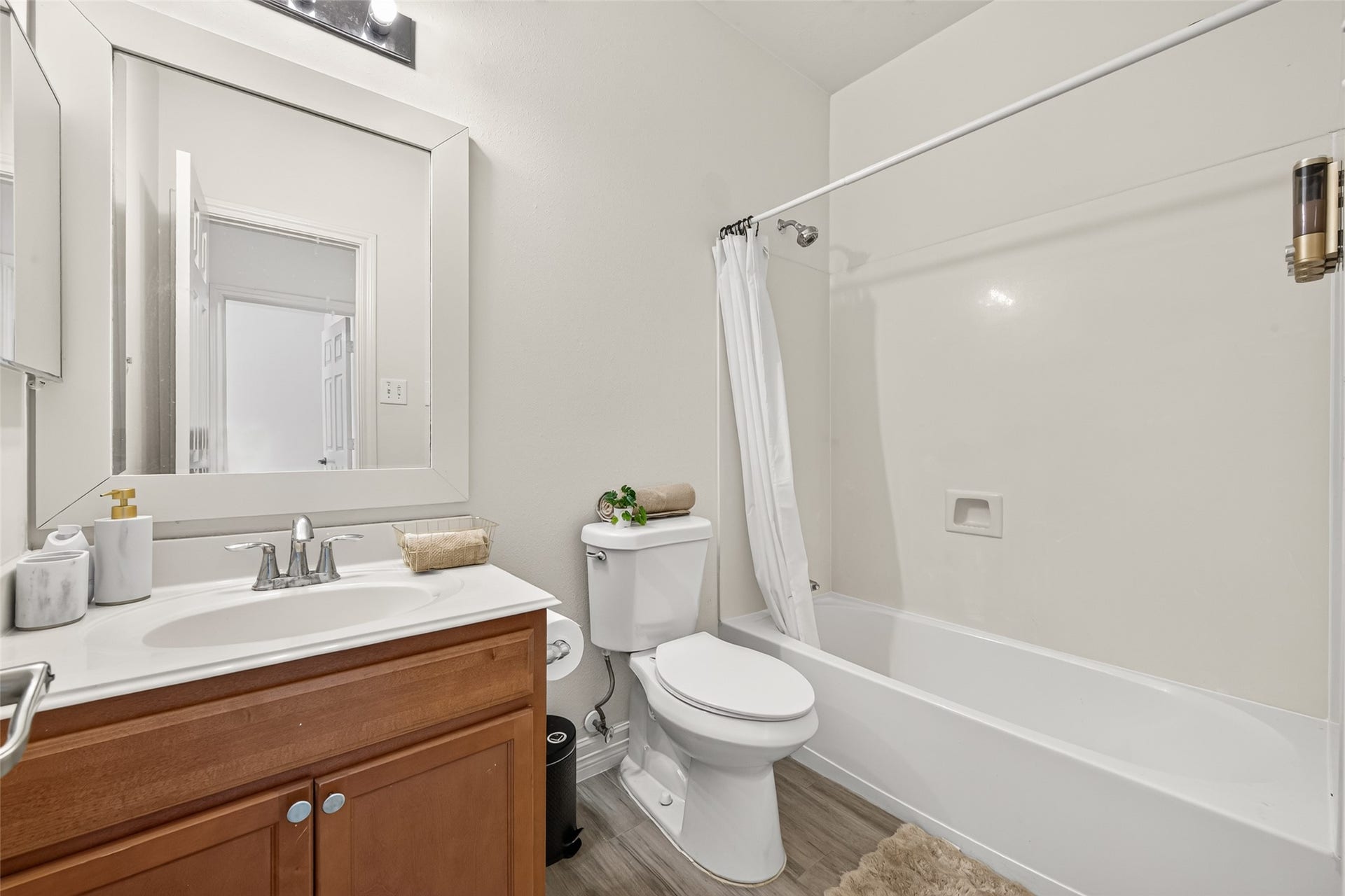 7419 Avalon Trce, Richmond, TX 77407