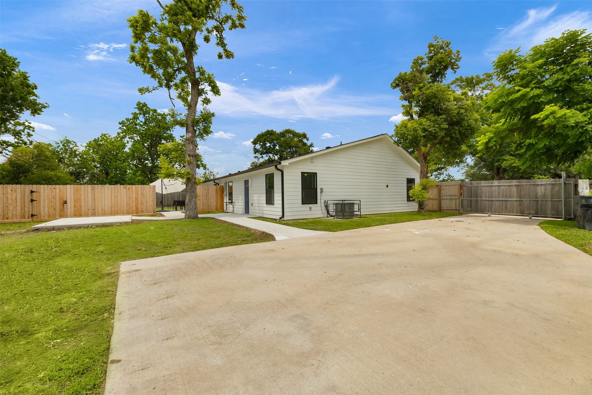 6004 Bois D Arc Street, #A, Houston, TX 77087 6004 Bois D Arc Street, #A, Houston, TX 77087