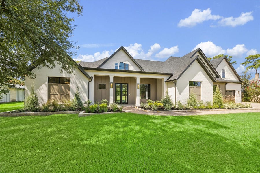 Property photo for 14307 Bonney Brier Drive, Houston, TX