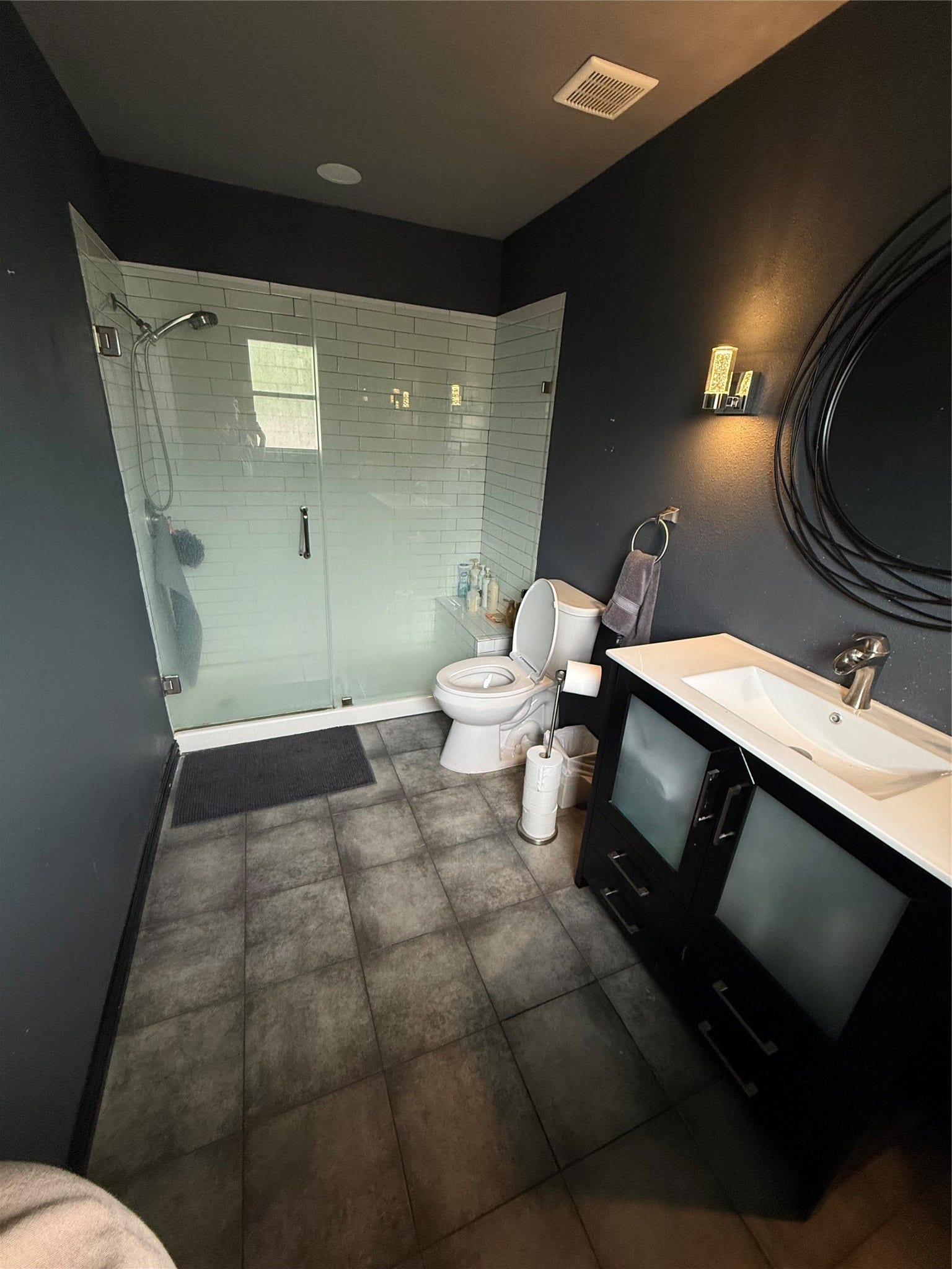 10005 Kemp Forest Drive, Houston, TX 77080 10005 Kemp Forest Drive, Houston, TX 77080