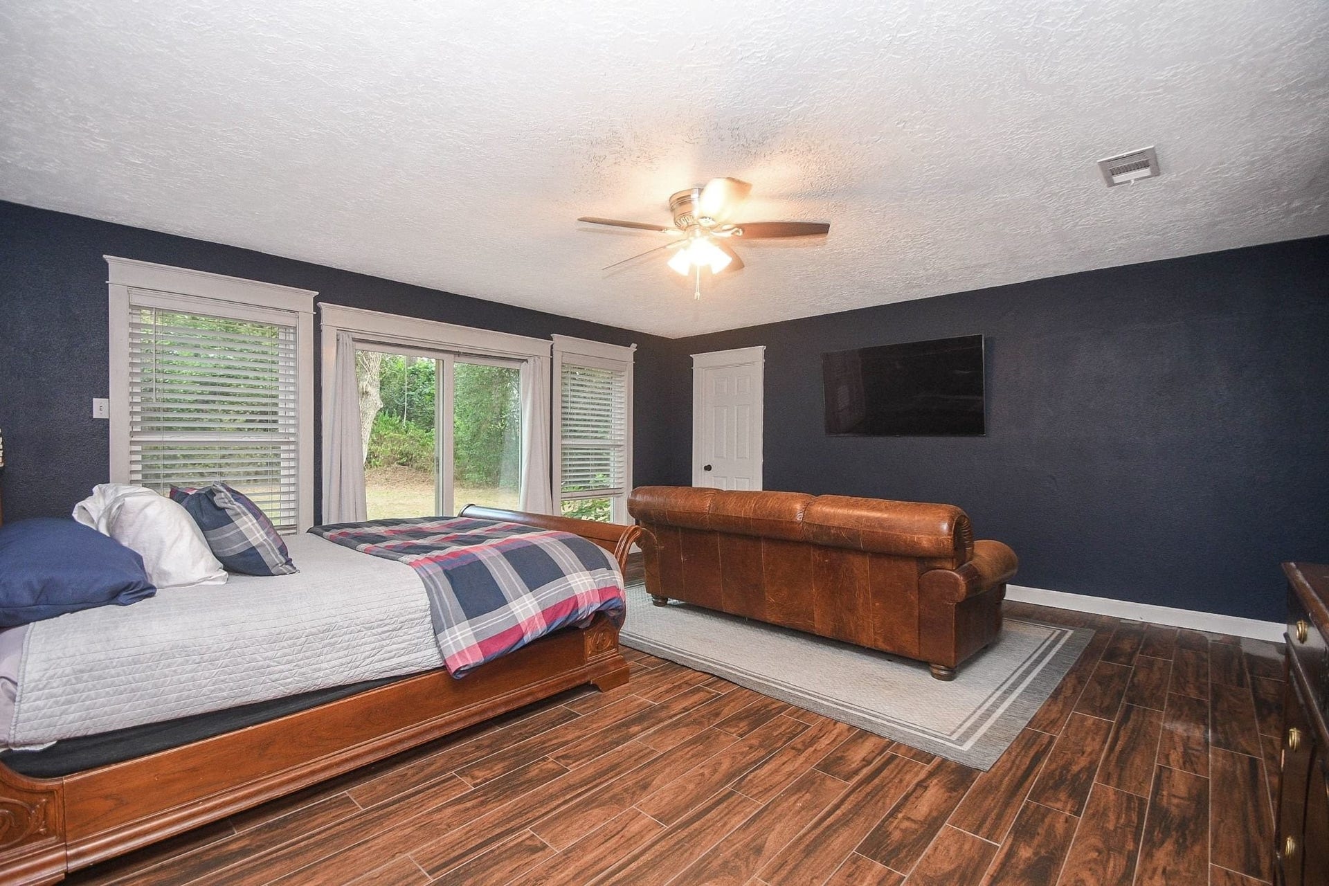 Over-Sized Downstairs Bedroom