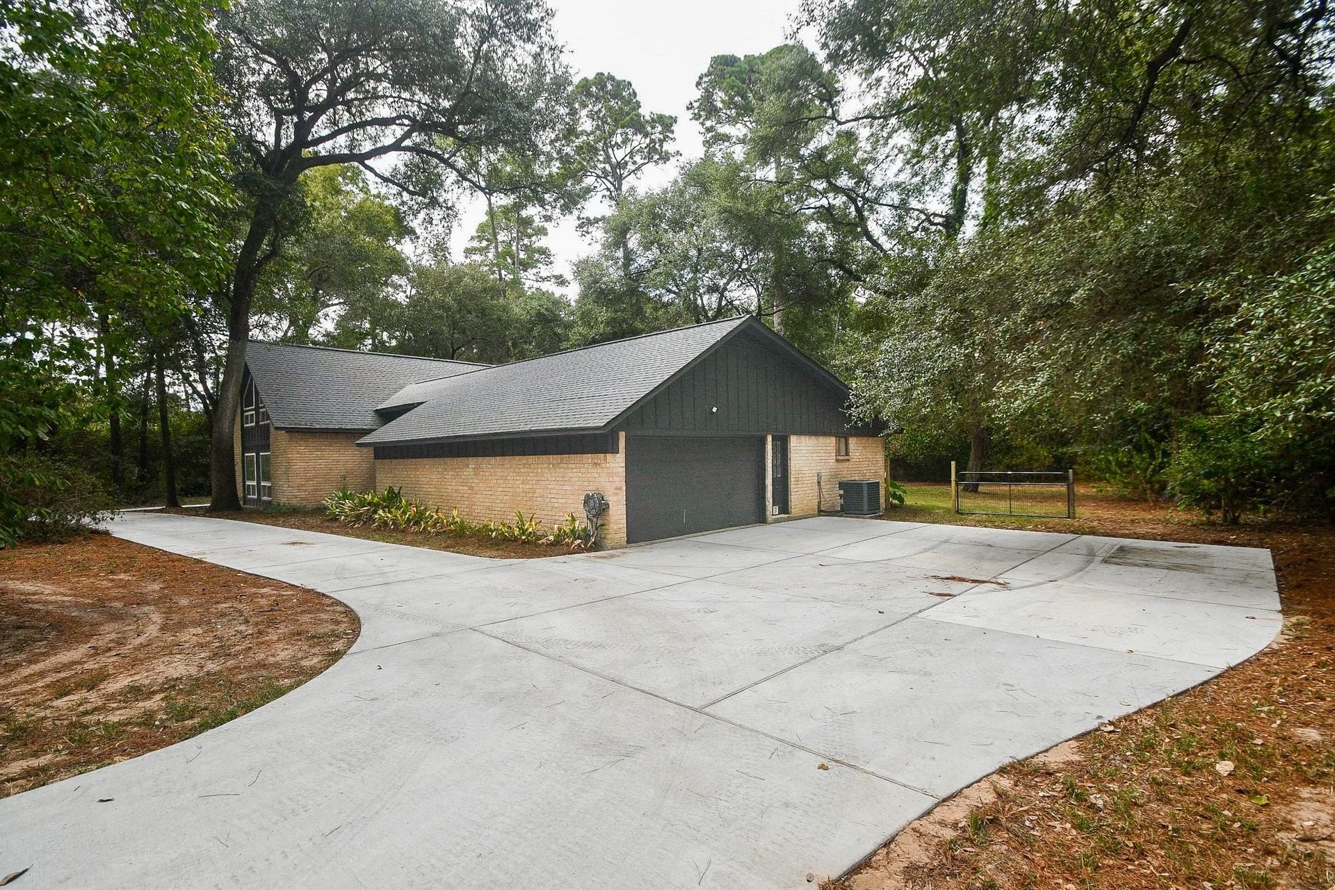 A Unique & Highly Desired Neighborhood with a Small Home Town Feeling. Approx. 1-Acre Cul-de-Sac Lot with Majestic Trees. This Beautifully Updated Elegant Brick Home has New Circle Driveway.