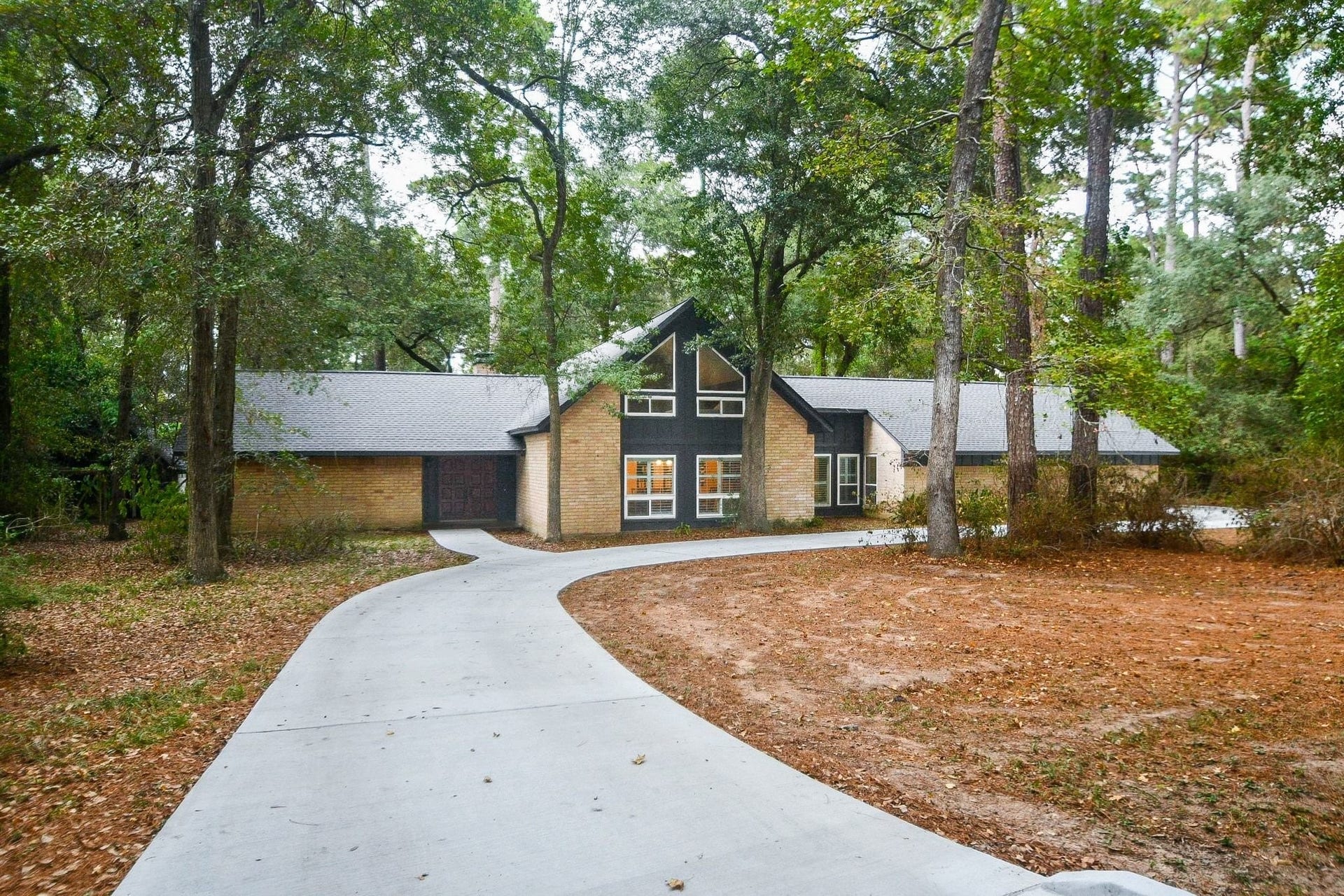A Unique & Highly Desired Neighborhood with a Small Home Town Feeling. Approx. 1-Acre Cul-de-Sac Lot with Majestic Trees. This Beautifully Updated Elegant Brick Home has New Circle Driveway.