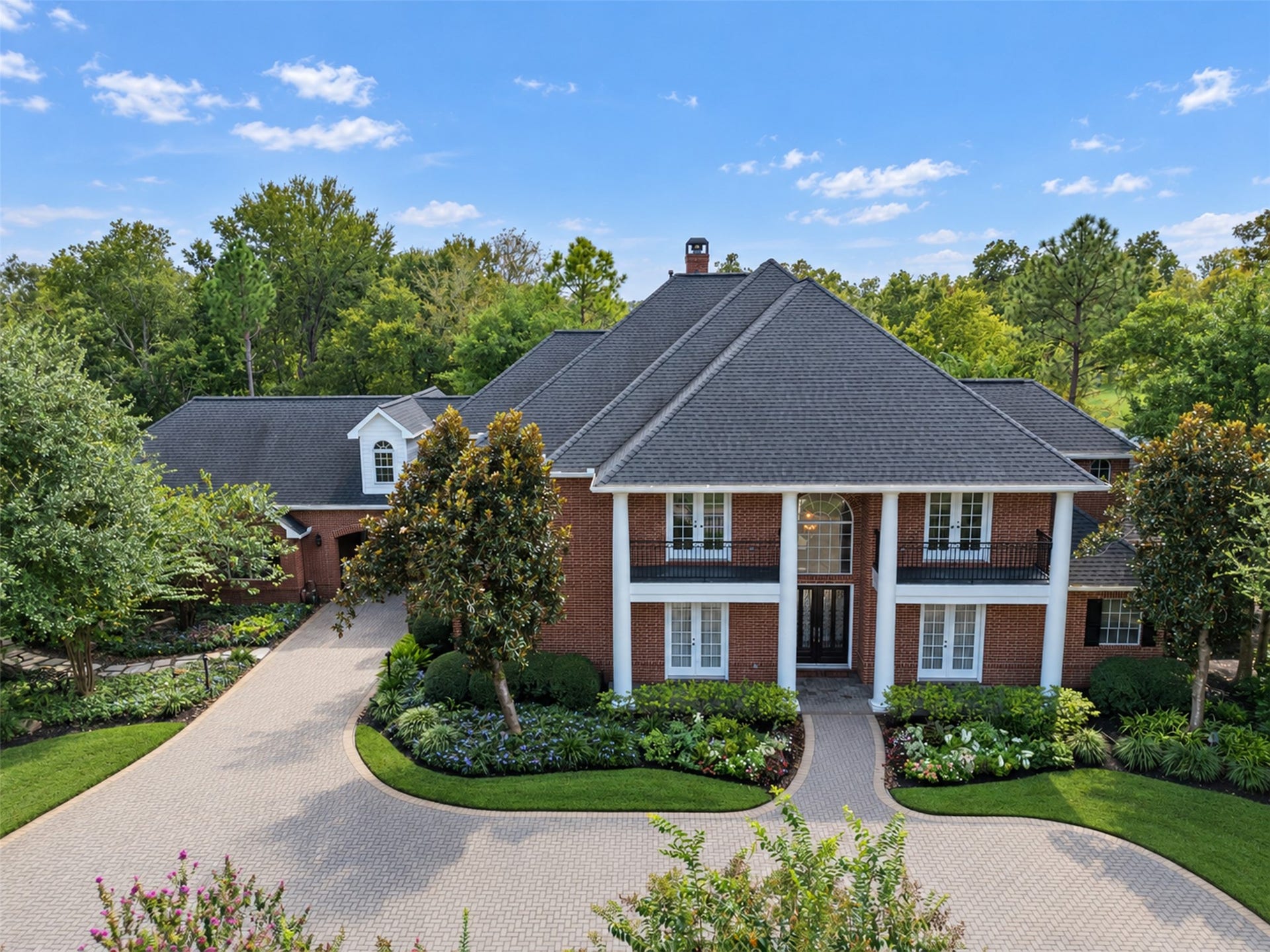 11602 haley hollow, Richmond, TX 77407 Welcome to 11602 Haley Hollow. A beautiful Estate in Shiloh Lake