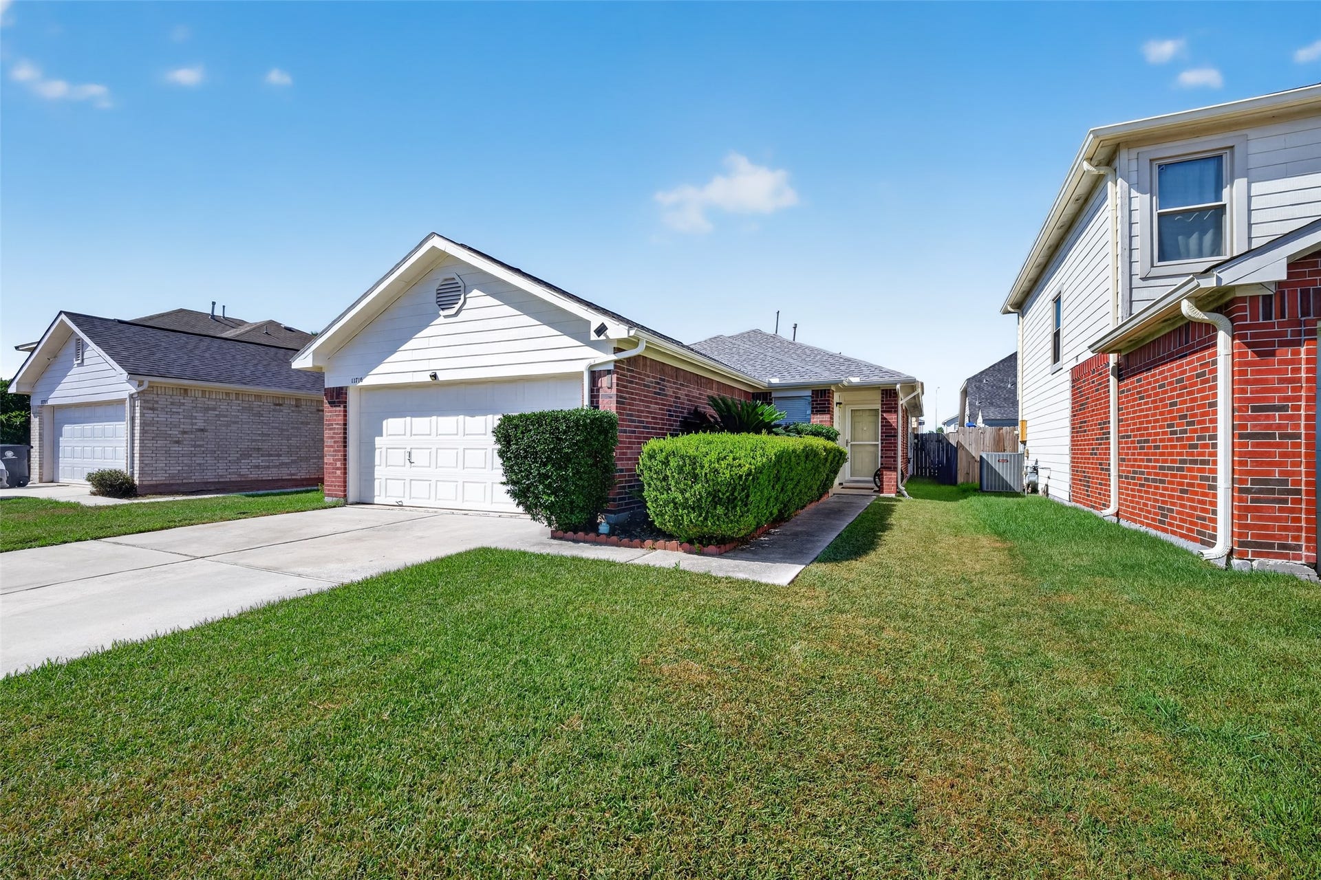 11719 Fossil Rock Lane, Houston, TX 77034 11719 Fossil Rock Lane, Houston, TX 77034
